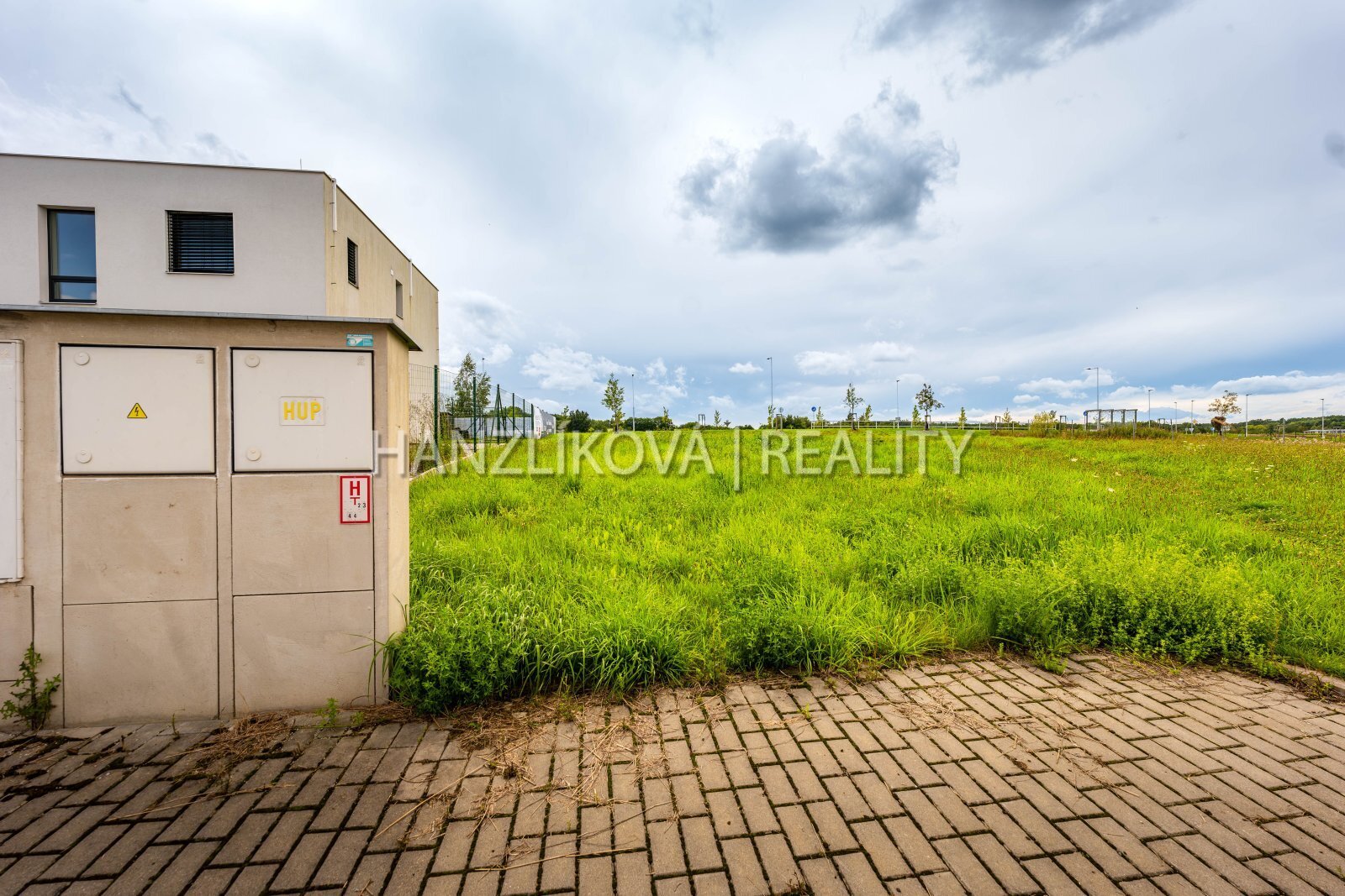 25-08-01 ČB Pozemek Foto_01.jpg