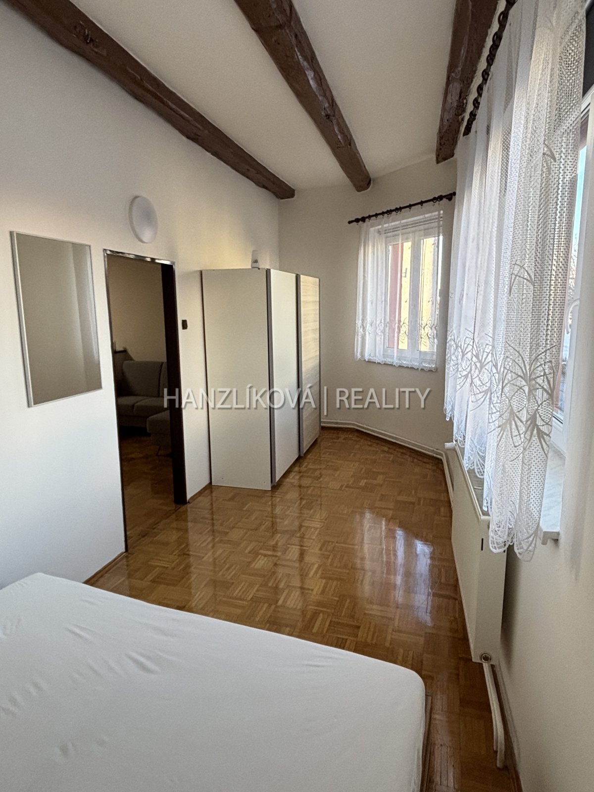 Ložnice, pronájem bytu 2+kk, Husova tř., České Bud