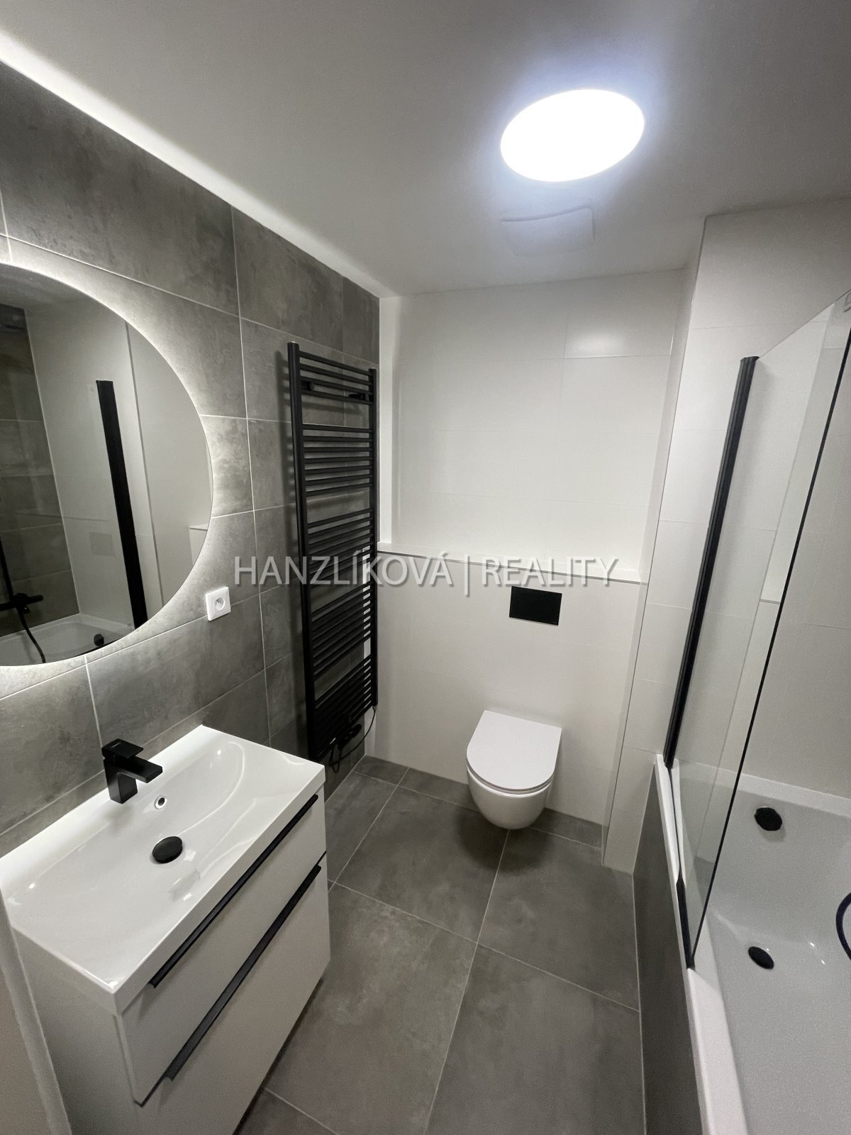 Pronájem novostavby bytu 3+kk s terasou, byt číslo B.29, residence Hálkova, ČB