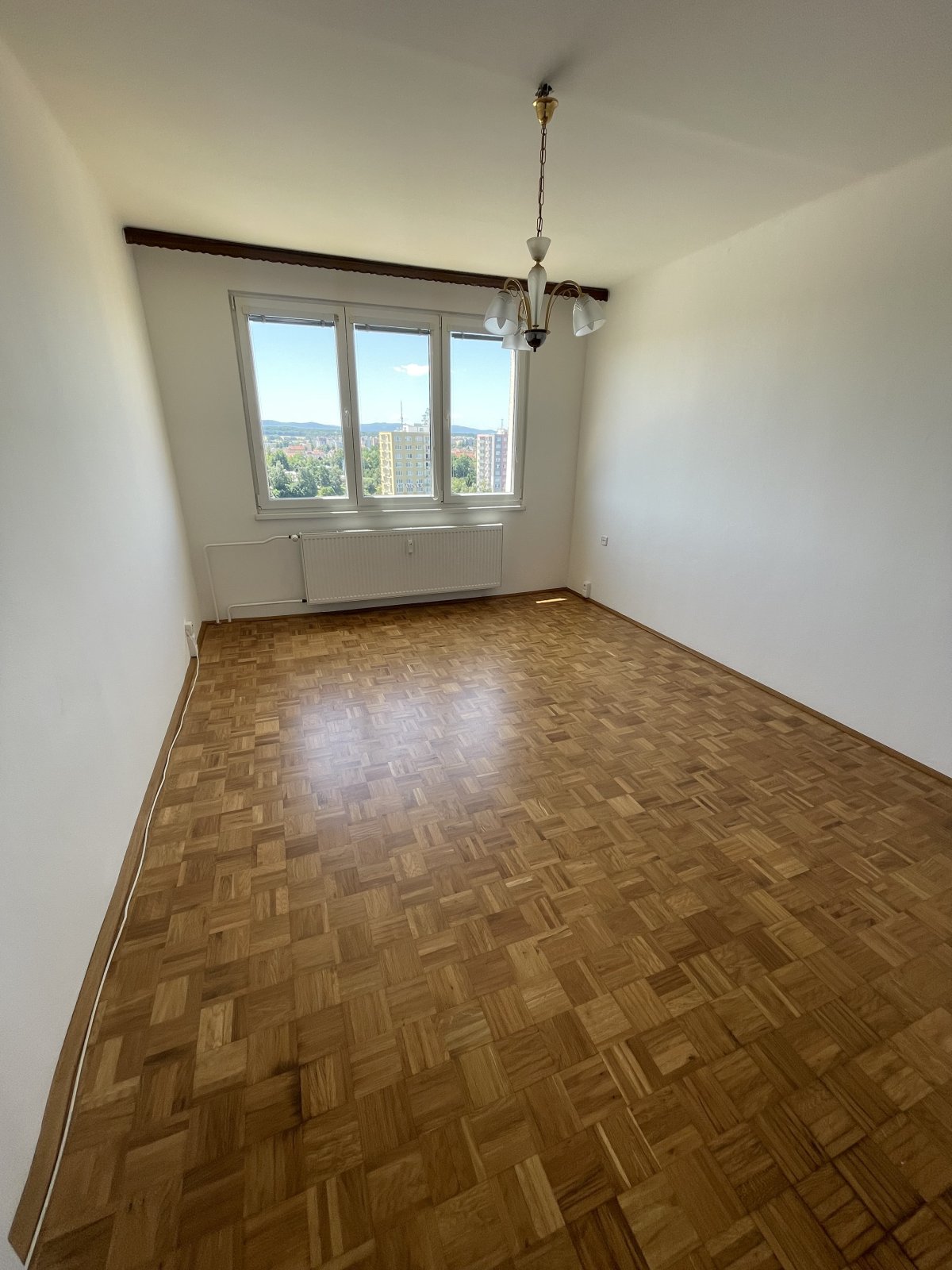 Pronájem bytu 3+1 s balkonem, Budivojova ul., ČB