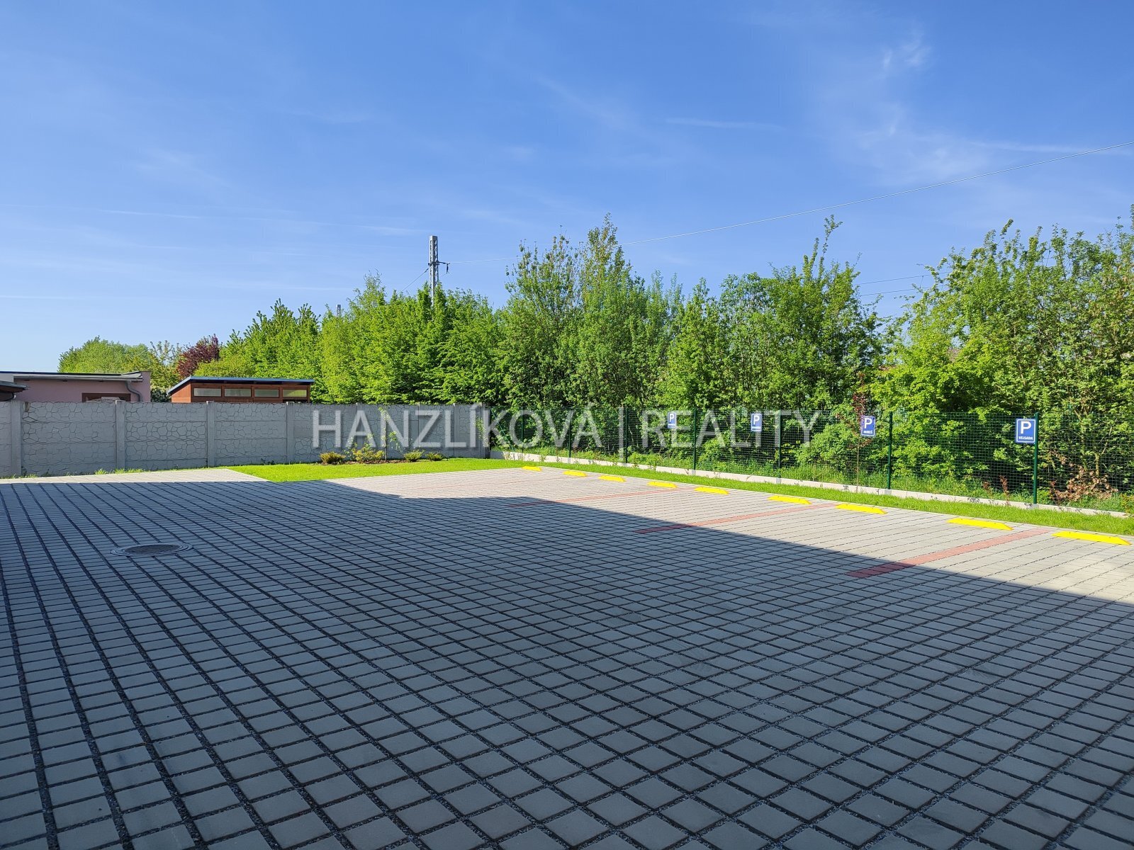 Parking, pronájem bytu 2+kk, Krumlovská, České Budějovice