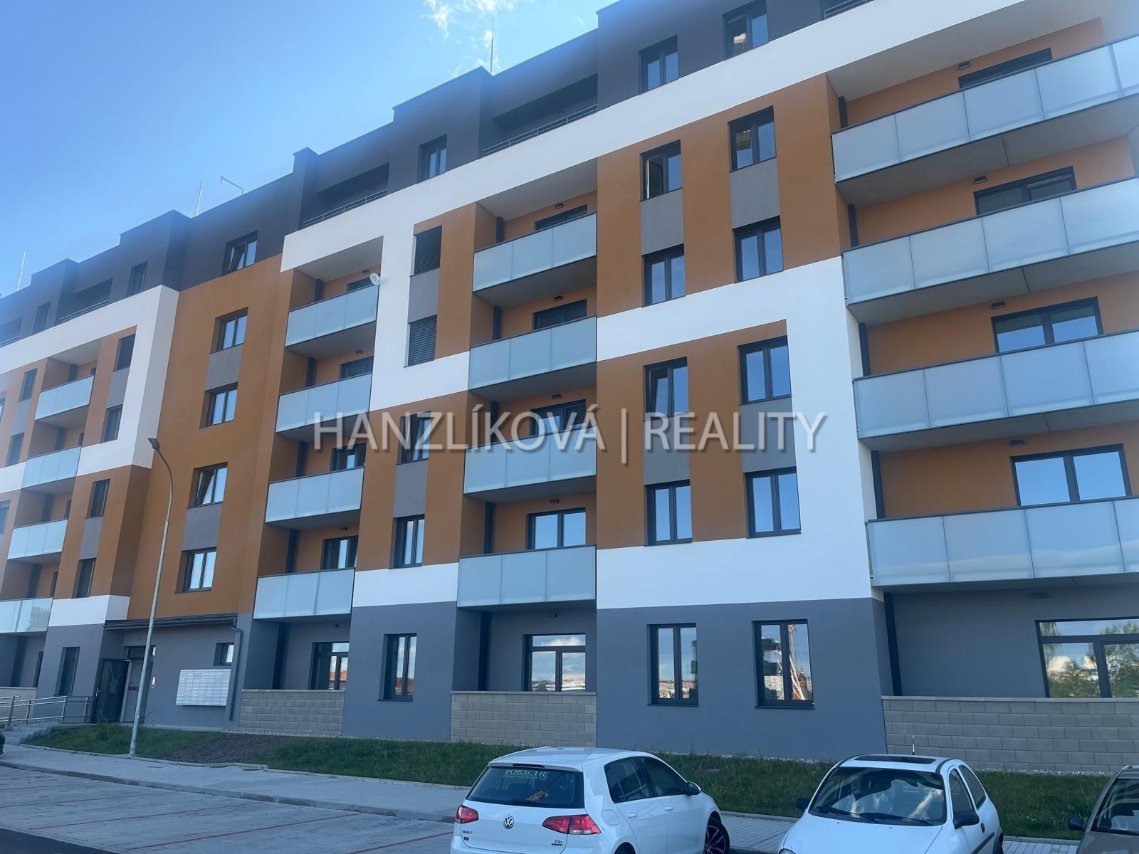 Pronájem novostavby bytu 3+kk 84,4 m2 s terasou 20