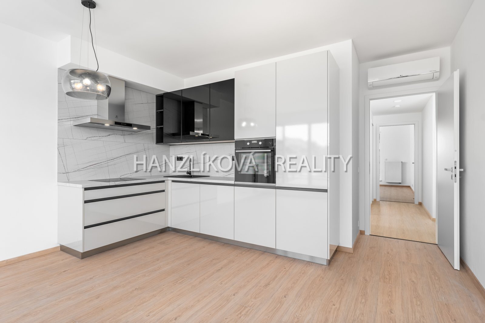 25-09-08 ČB Branišovská Byt Foto_43.jpg