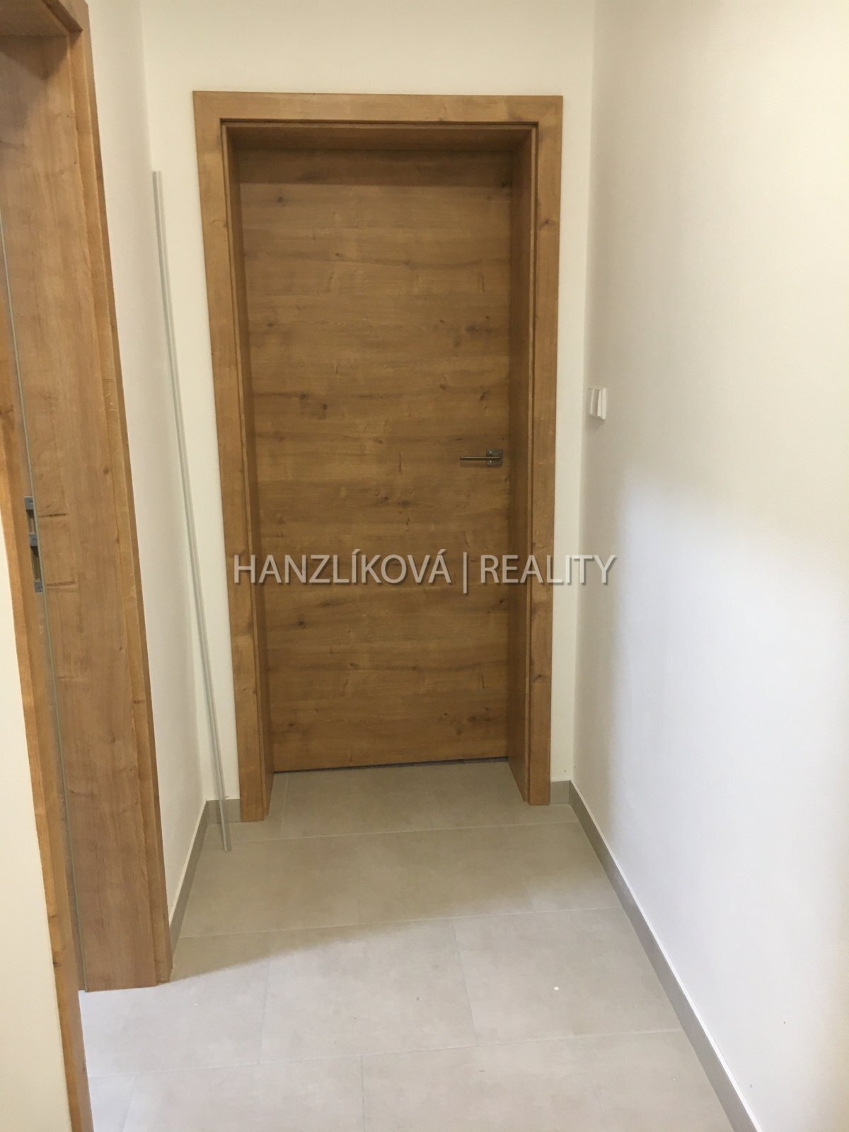 Pronájem novostavby bytu 2+kk s terasou, Suché Vrb