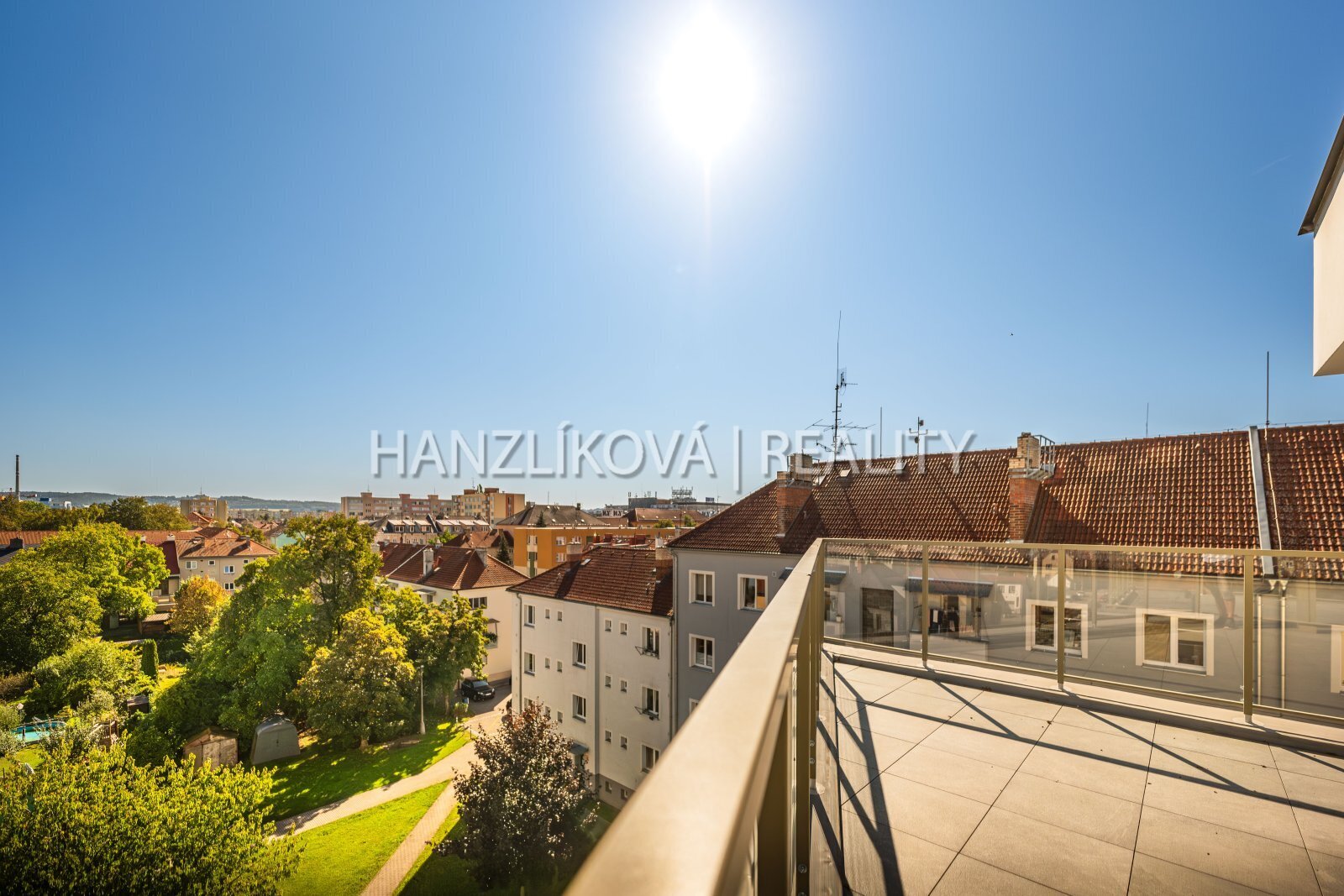 25-09-19 ČB Hálkova_37.jpg