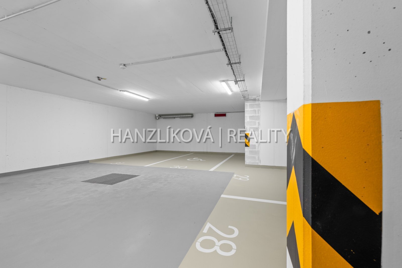 25-09-08 ČB Hálkova Byt Foto_77.jpg