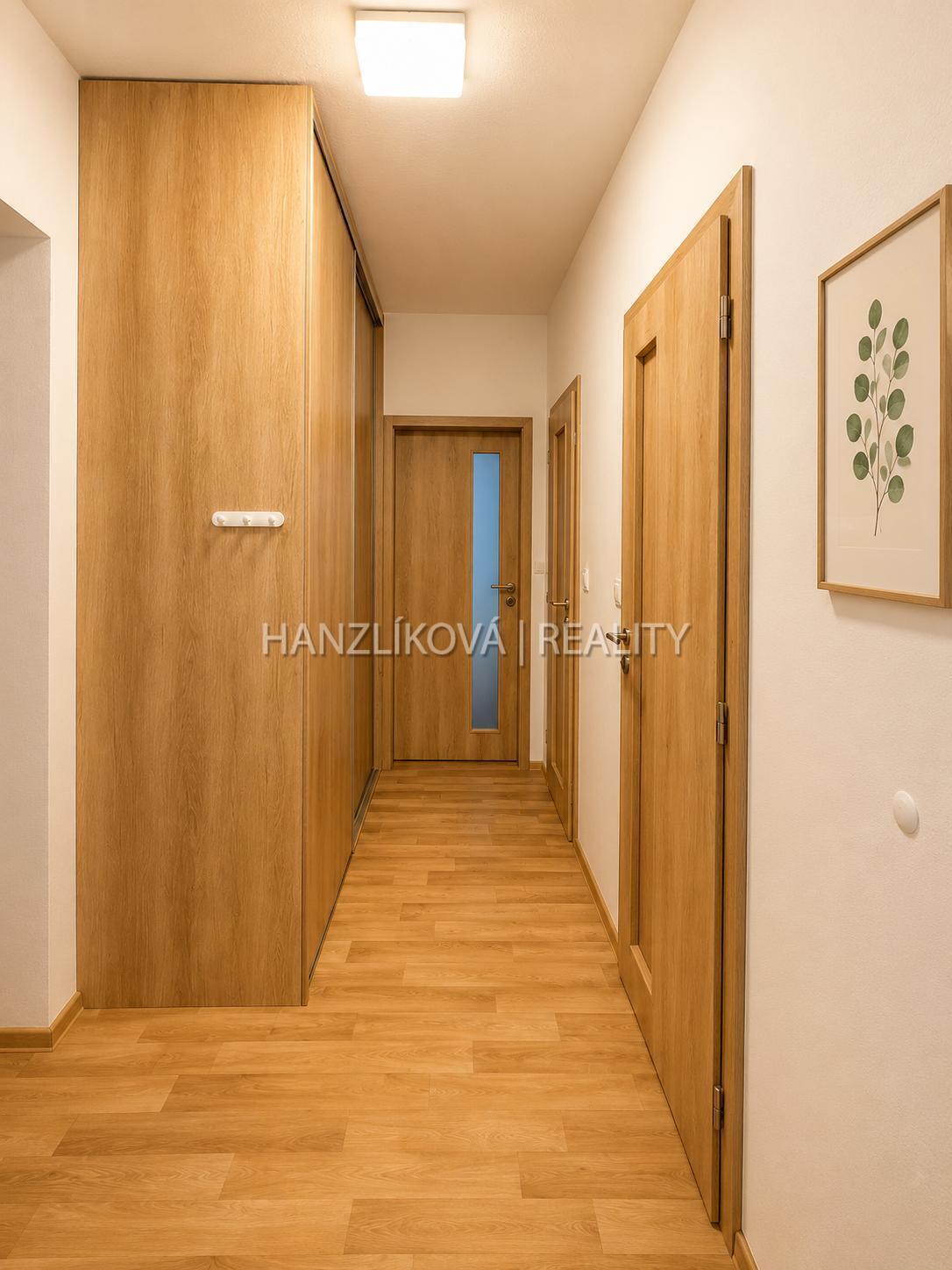 Pronájem zařízeného bytu 2+1, 60 m&sup2; – Vodárenská, Třeboň