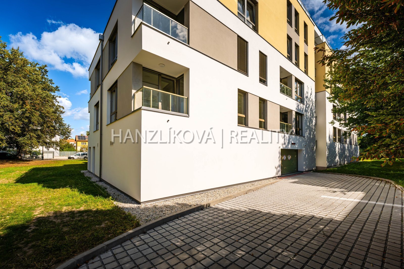 Pronájem novostavby bytu 3+kk s terasou, byt číslo B.29, residence Hálkova, ČB
