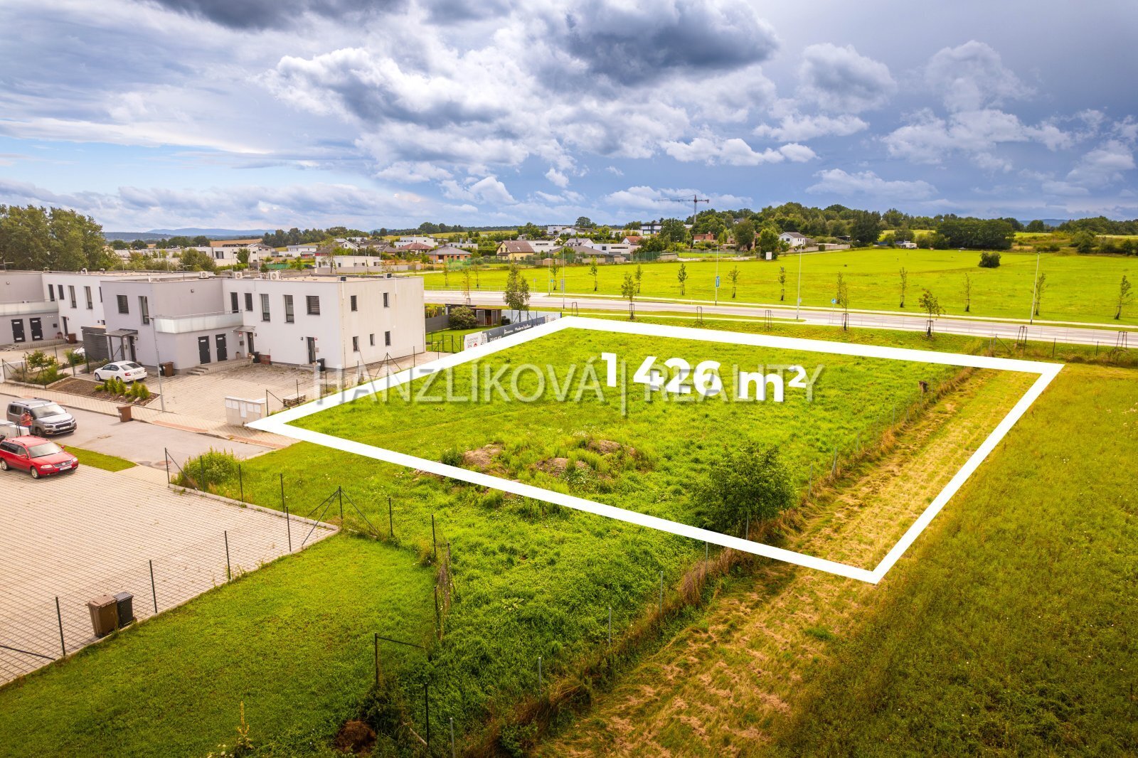 25-08-01 ČB Pozemek_5_00000.jpg