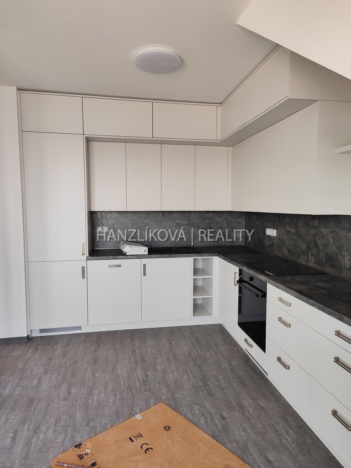 Kuchyně, pronájem bytu 2+kk, Krumlovská, České Budějovice