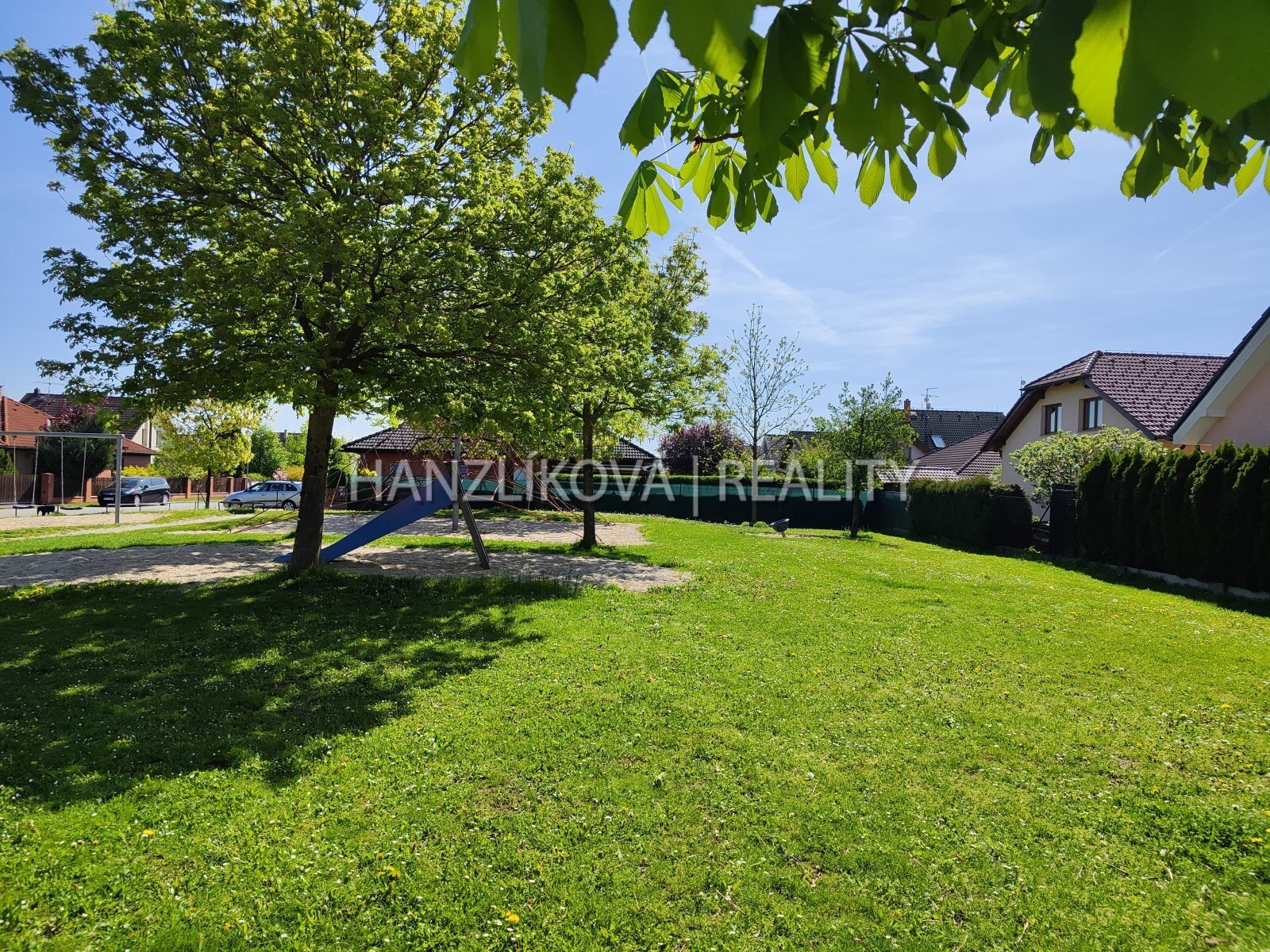 Okolí domu, pronájem bytu 2+kk, Krumlovská, České Budějovice