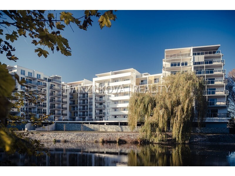 fotografie bytového domu - Rezidence Dlouhá Louka