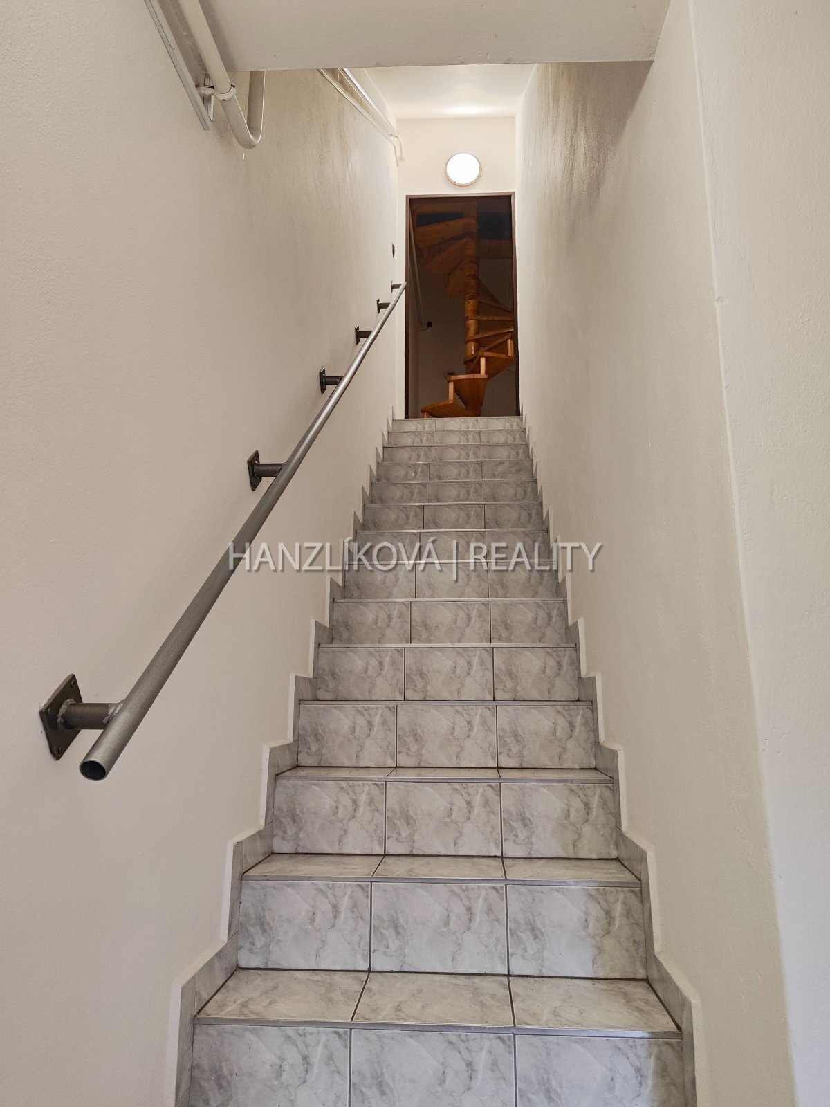 Společné prostory, pronájem bytu 2+kk, Husova tř., České Budějovice