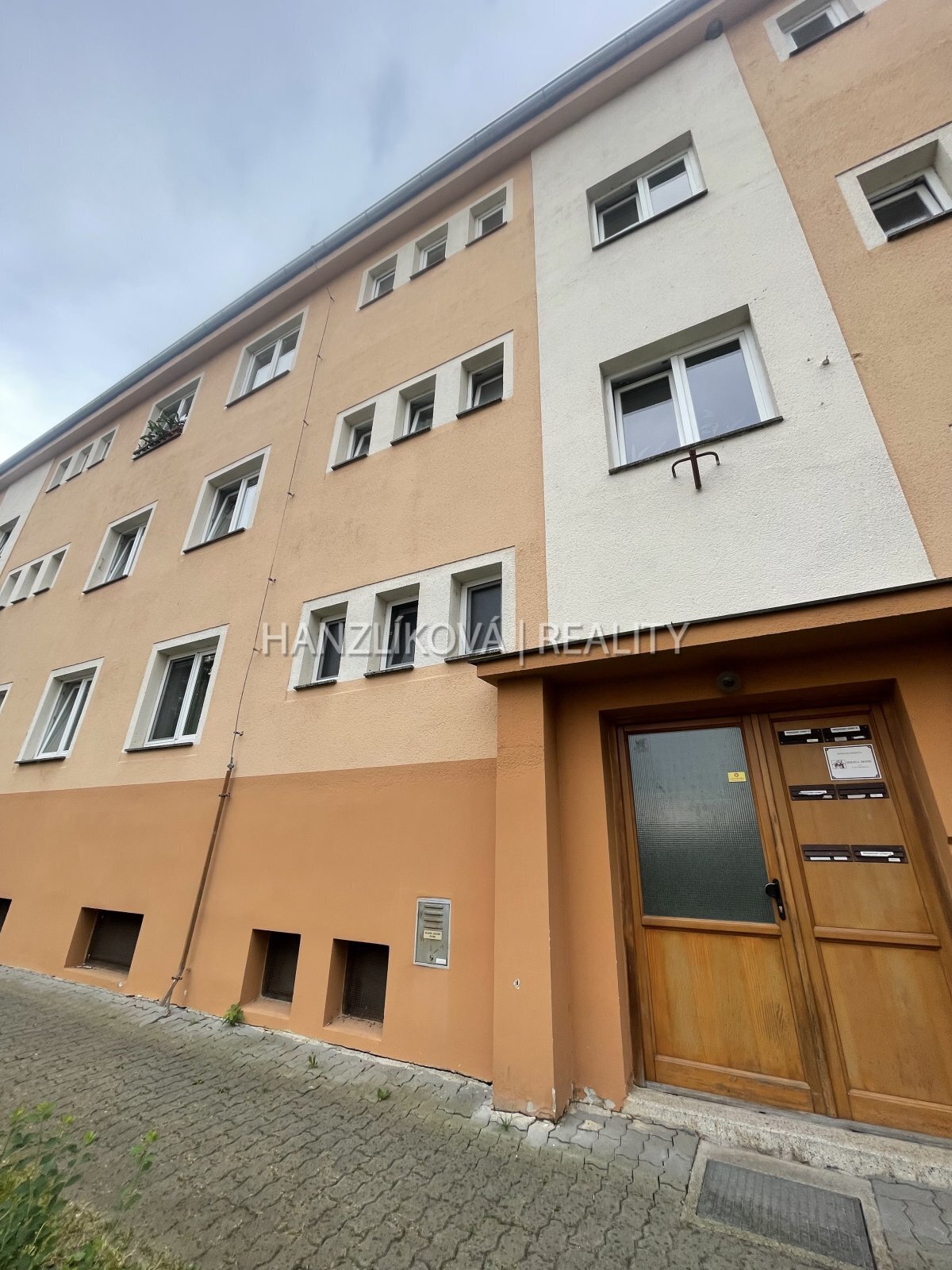 Pronájem zděného bytu 3+1, Čéčova ul.