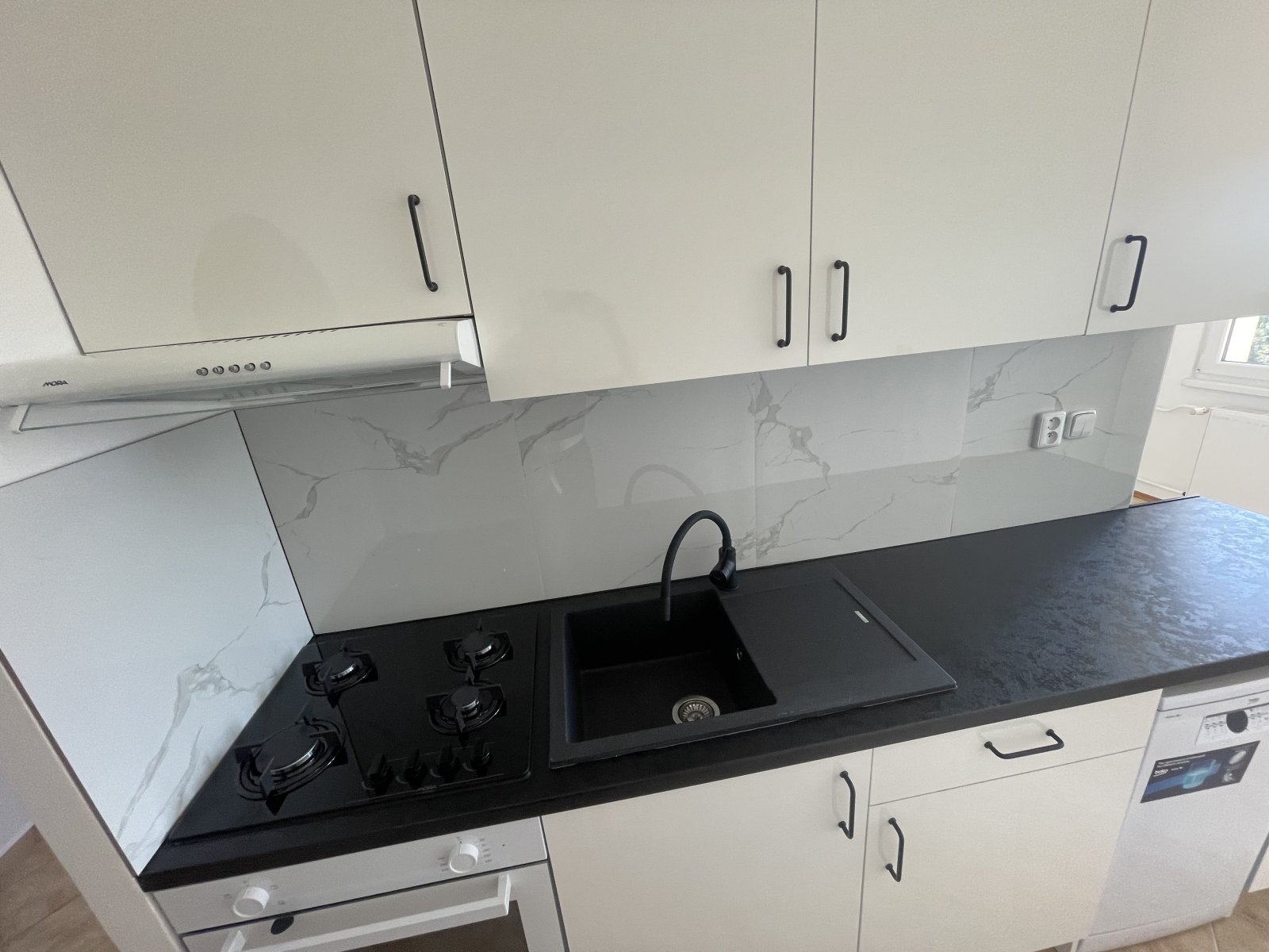Pronájem bytu 3+1 s balkonem, Budivojova ul., ČB