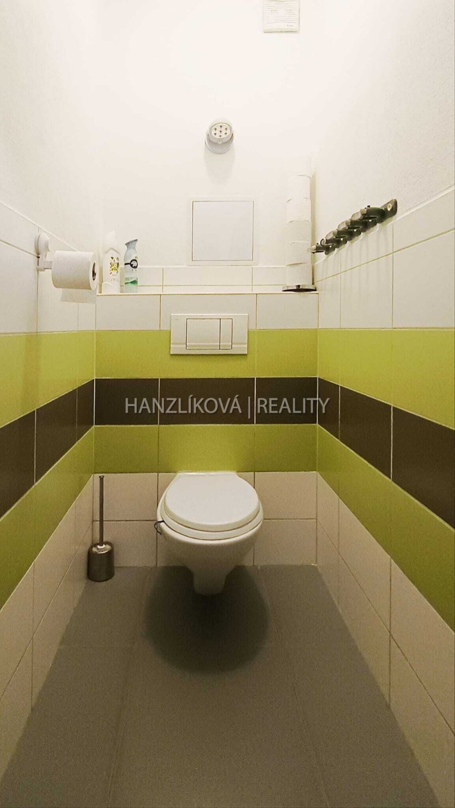 prodej bytu 2+kk, Dobrovodská, Č. Budějovice - koupelna