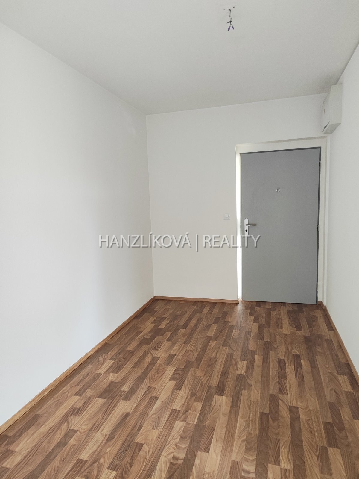 Předsíň, pronájem bytu 1+kk, Pekárenská, České Bud