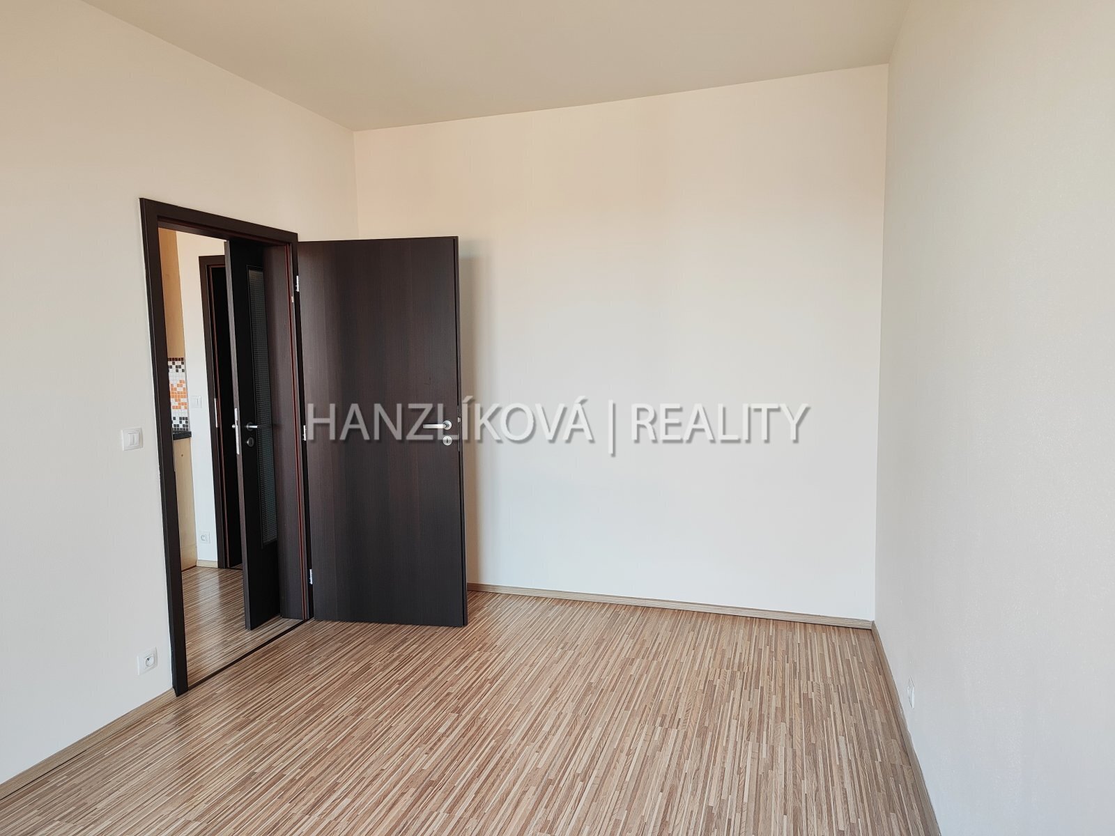 Ložnice, pronájem nového bytu 2+kk, ul. B. Smetany