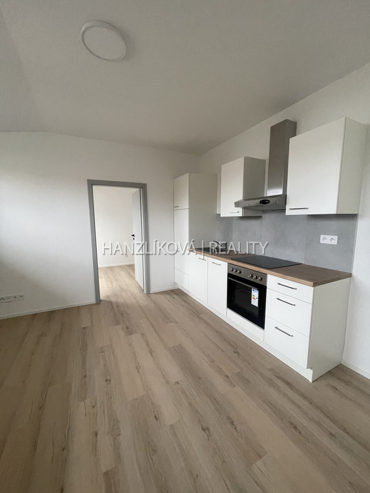 pronájem bytu 2+kk, 50 m2, Rudolfovská tř. České Budějovice
