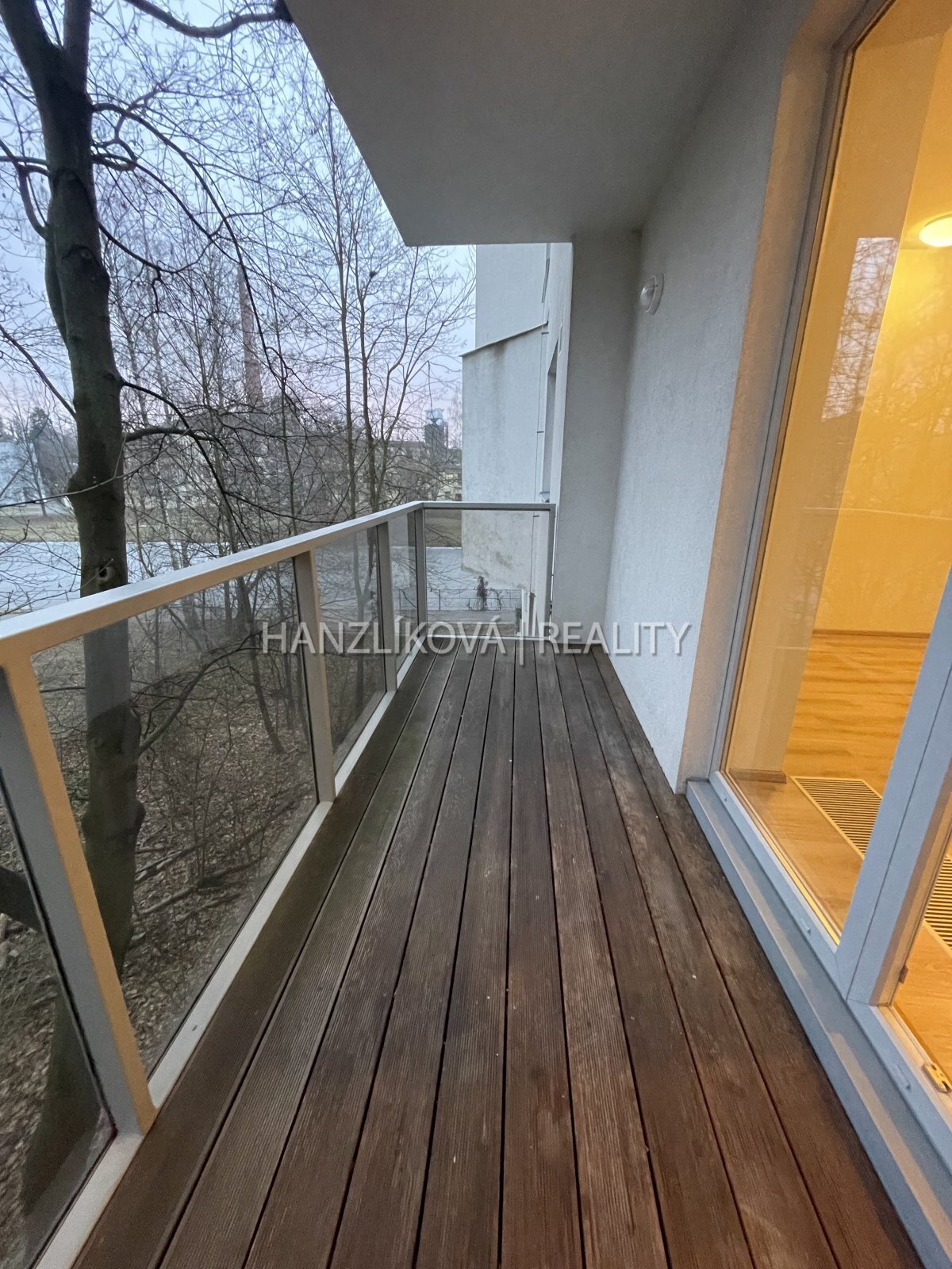 Pronájem bytu 2+kk s terasou, byt E.2.05, rezidence DLOUHÁ LOUKA