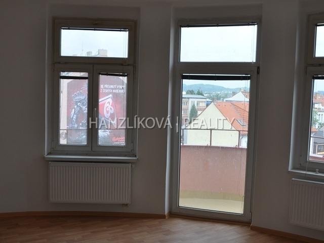 Obývací pokoj, pronájem bytu 3+1, Jeremiášova, České Budějovice