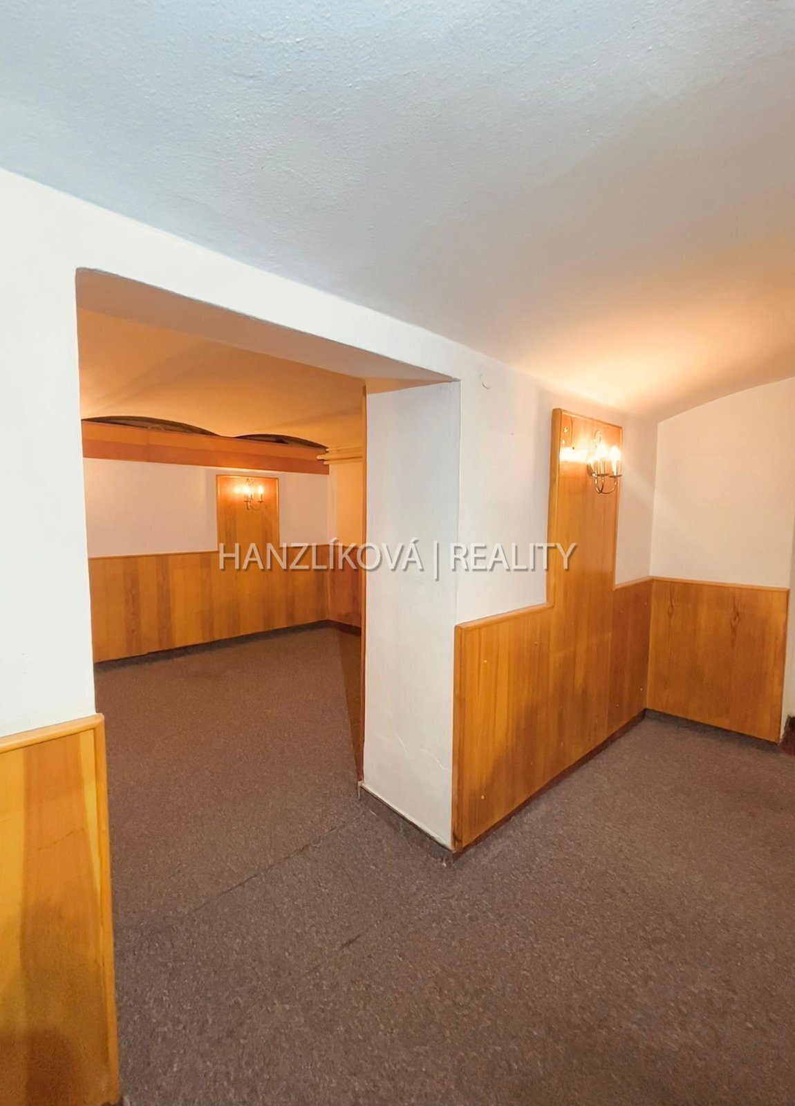 Pronájem nebytového prostoru 79,3 m&sup2; – Dvořák