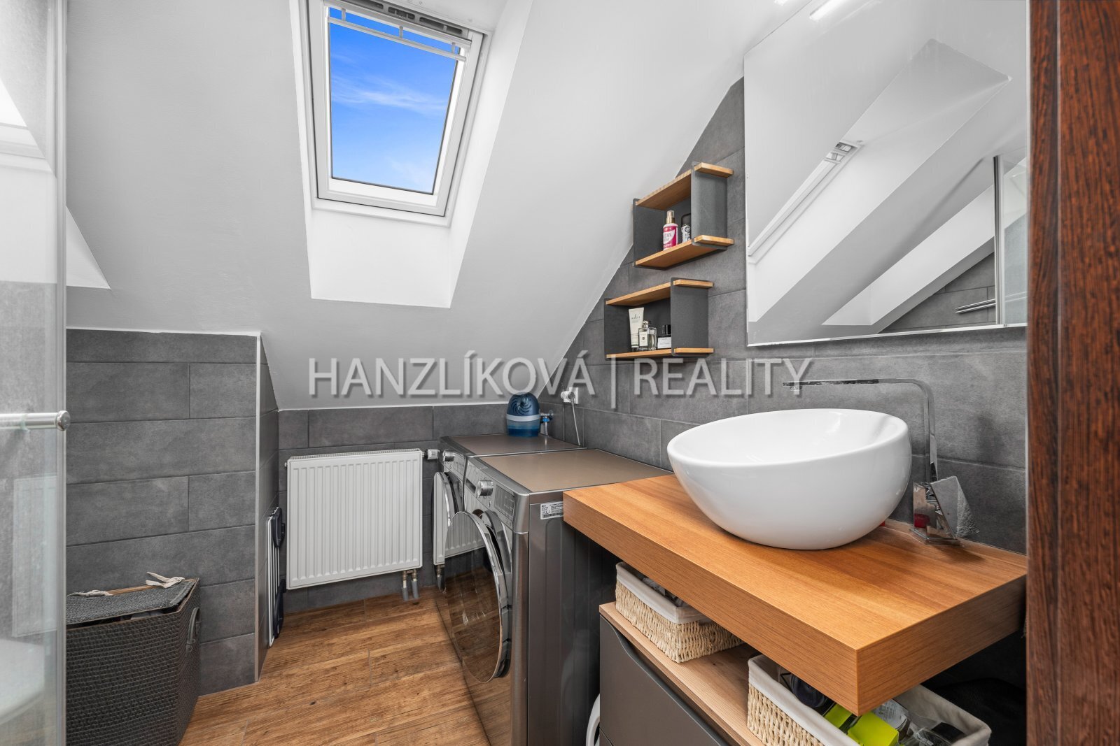 25-10-17 ČB Rudolfovská 35 Byt Foto_17.jpg