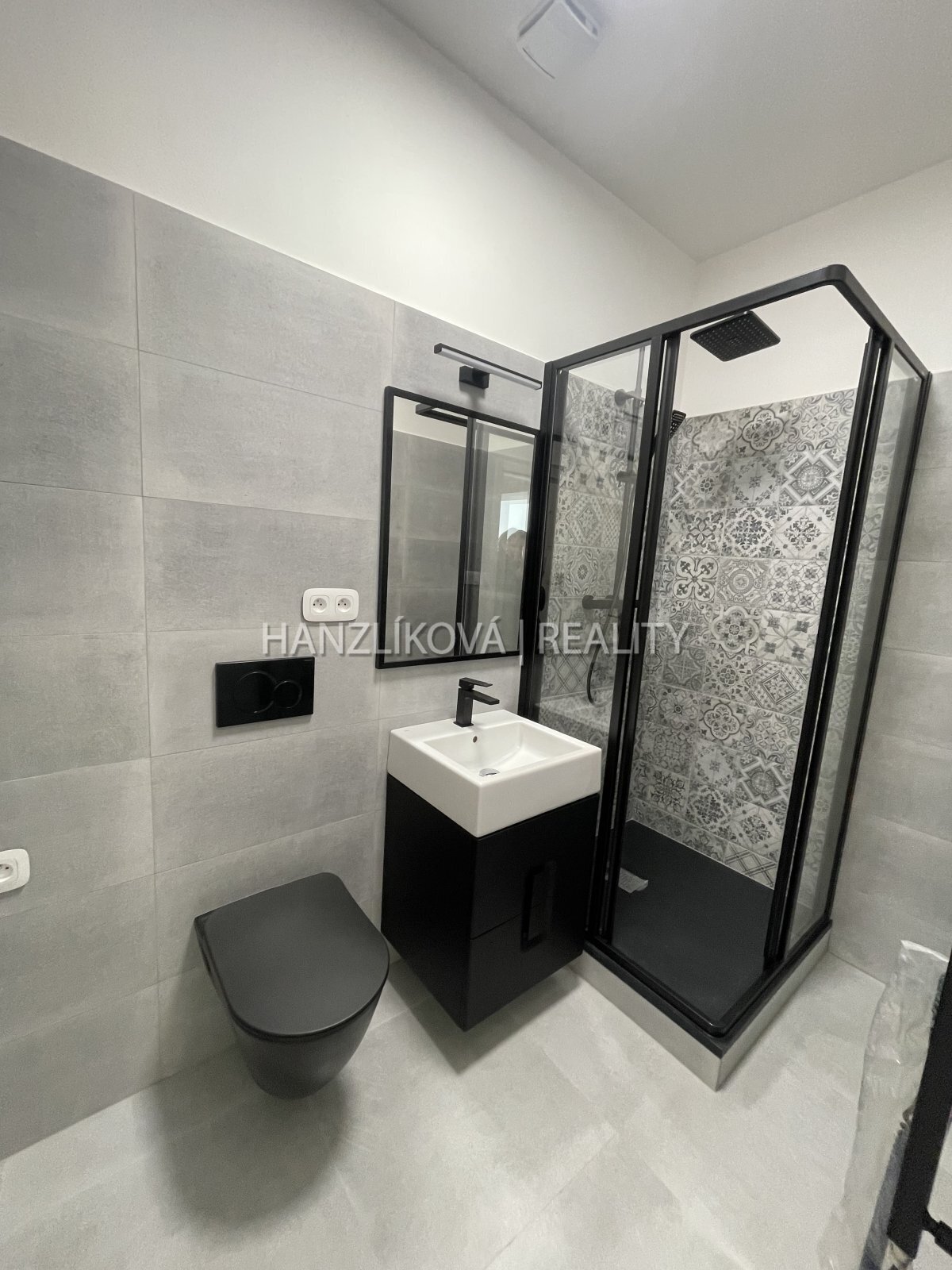 Pronájem nadstandardního  bytu 2+kk v širším centru českých Budějovic v Nové ulici