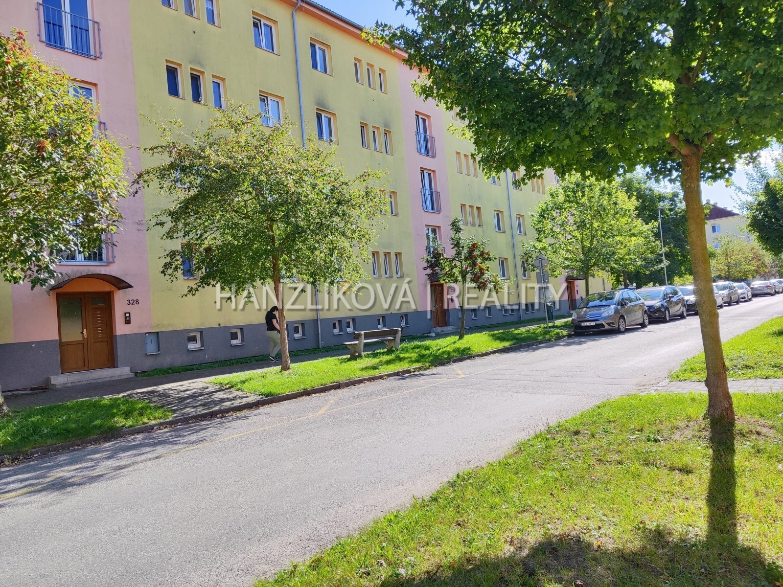 Okolí domu, pronájem bytu 3+1, Jáchymovská, Zliv