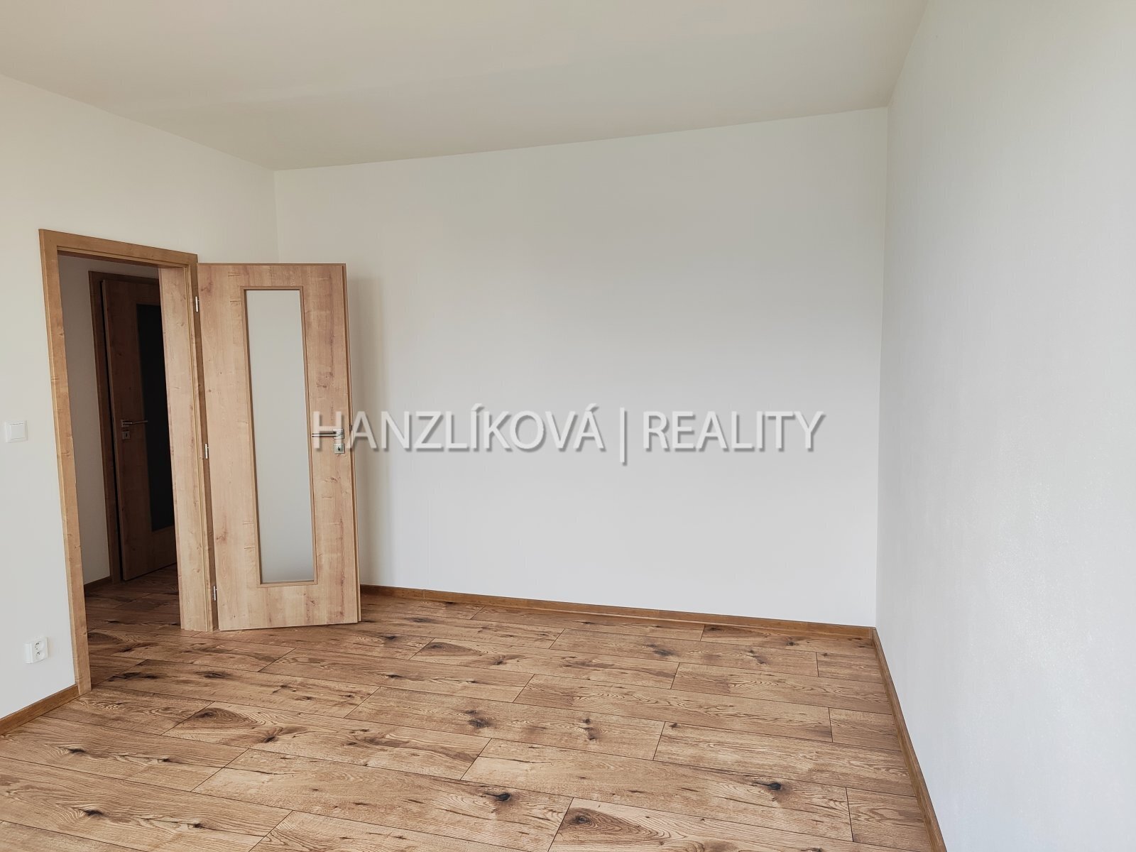 Pokoj, pronájem bytu 1+1, J. Opletala, České Budějovice