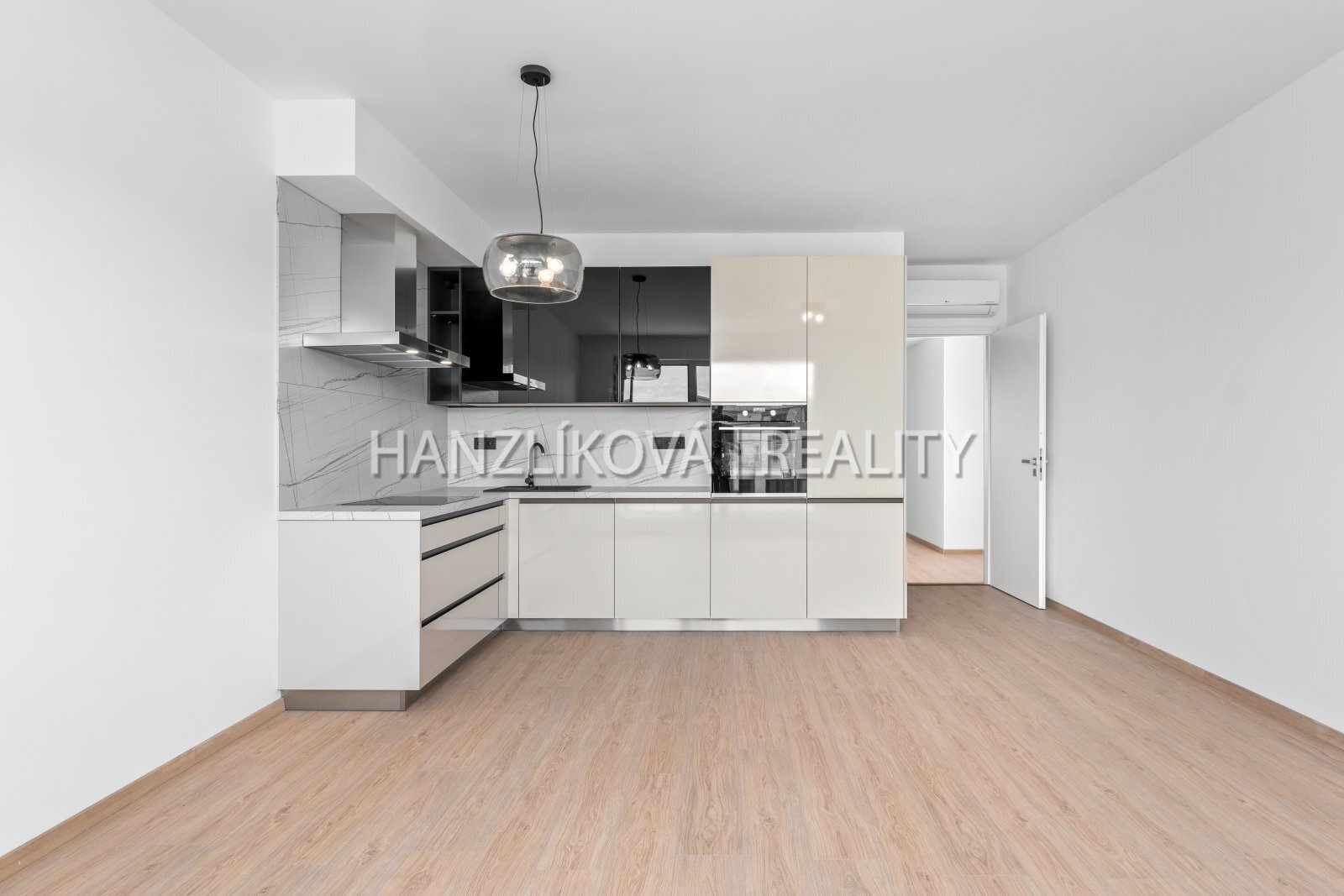 25-09-08 ČB Branišovská Byt Foto_44.jpg