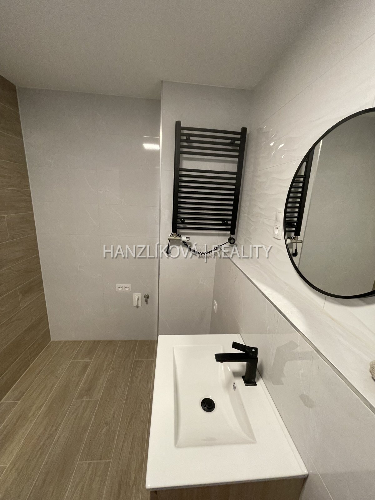 Pronájem novostavby bytu 3+kk 84,4 m2 s terasou 20