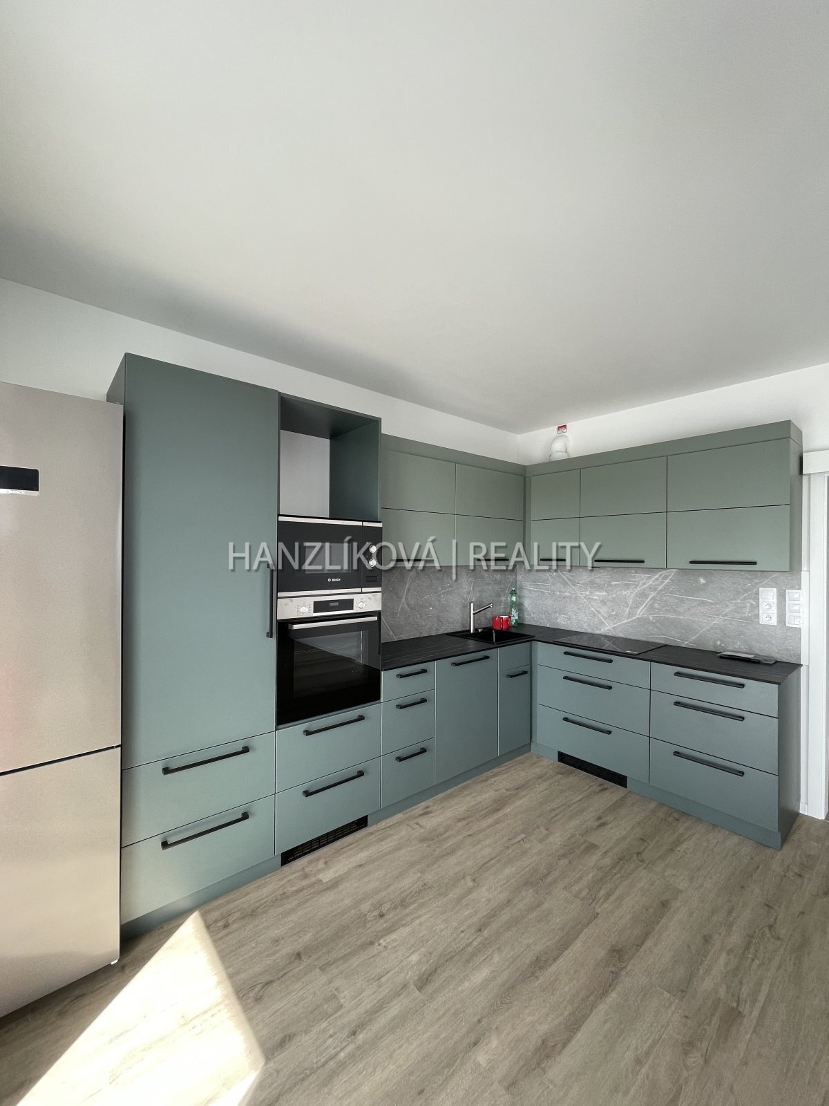 Pronájem novostavby bytu 3+kk 84,4 m2 s terasou 20