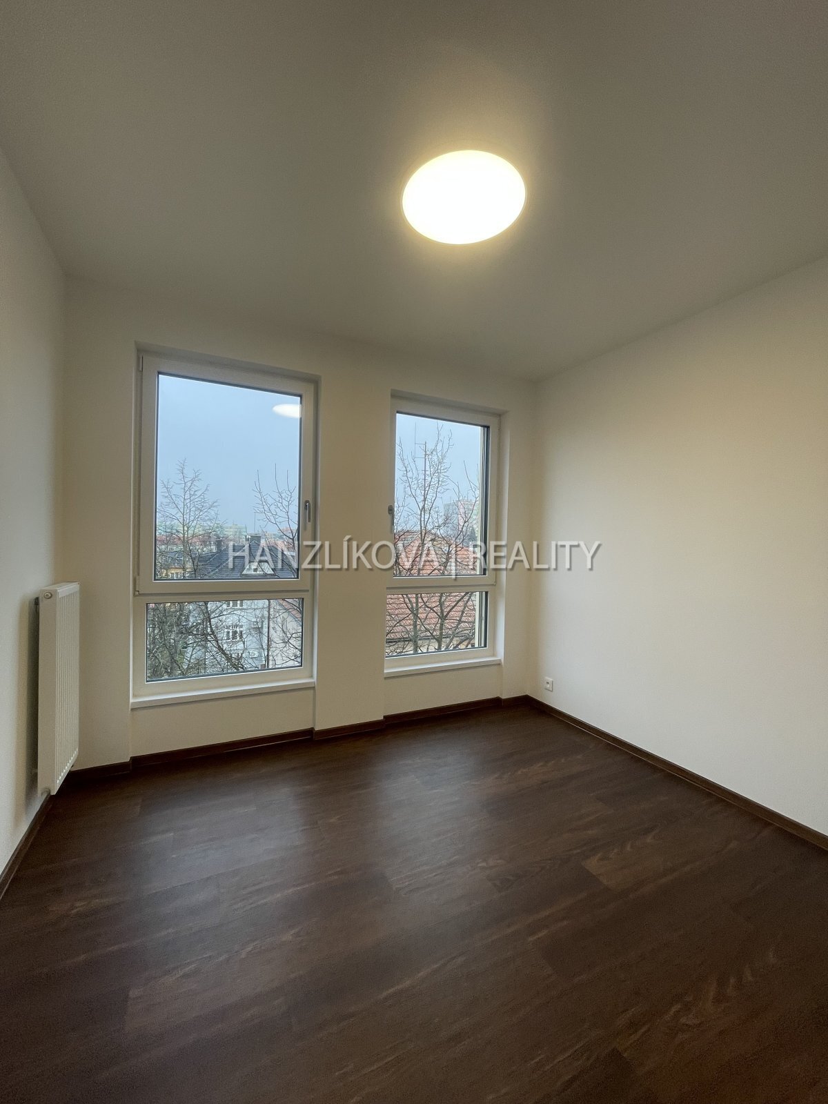 Pronájem novostavby bytu 3+kk s terasou, byt číslo B.29, residence Hálkova, ČB