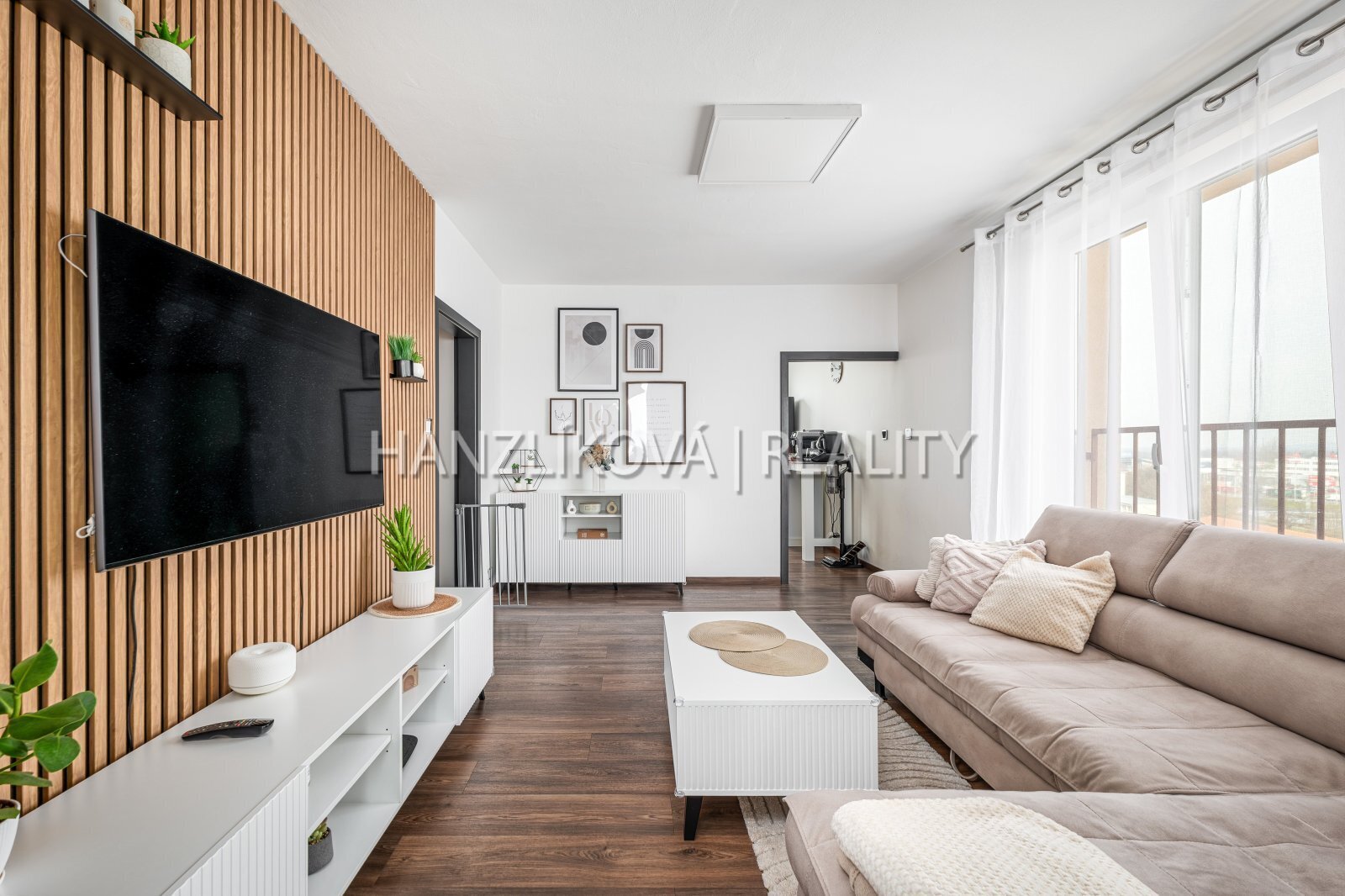 26-03-24 Jírovcova Byt Foto_10.jpg