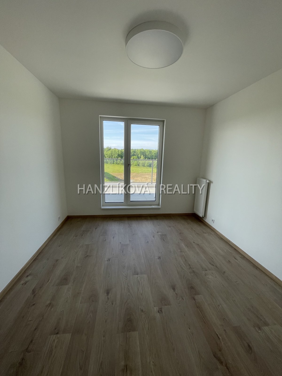 Pronájem nadstandardního bytu 4+kk 103 m2 s terasou  55m2 , byt B.P.1- terasy Branišovská, ČB
