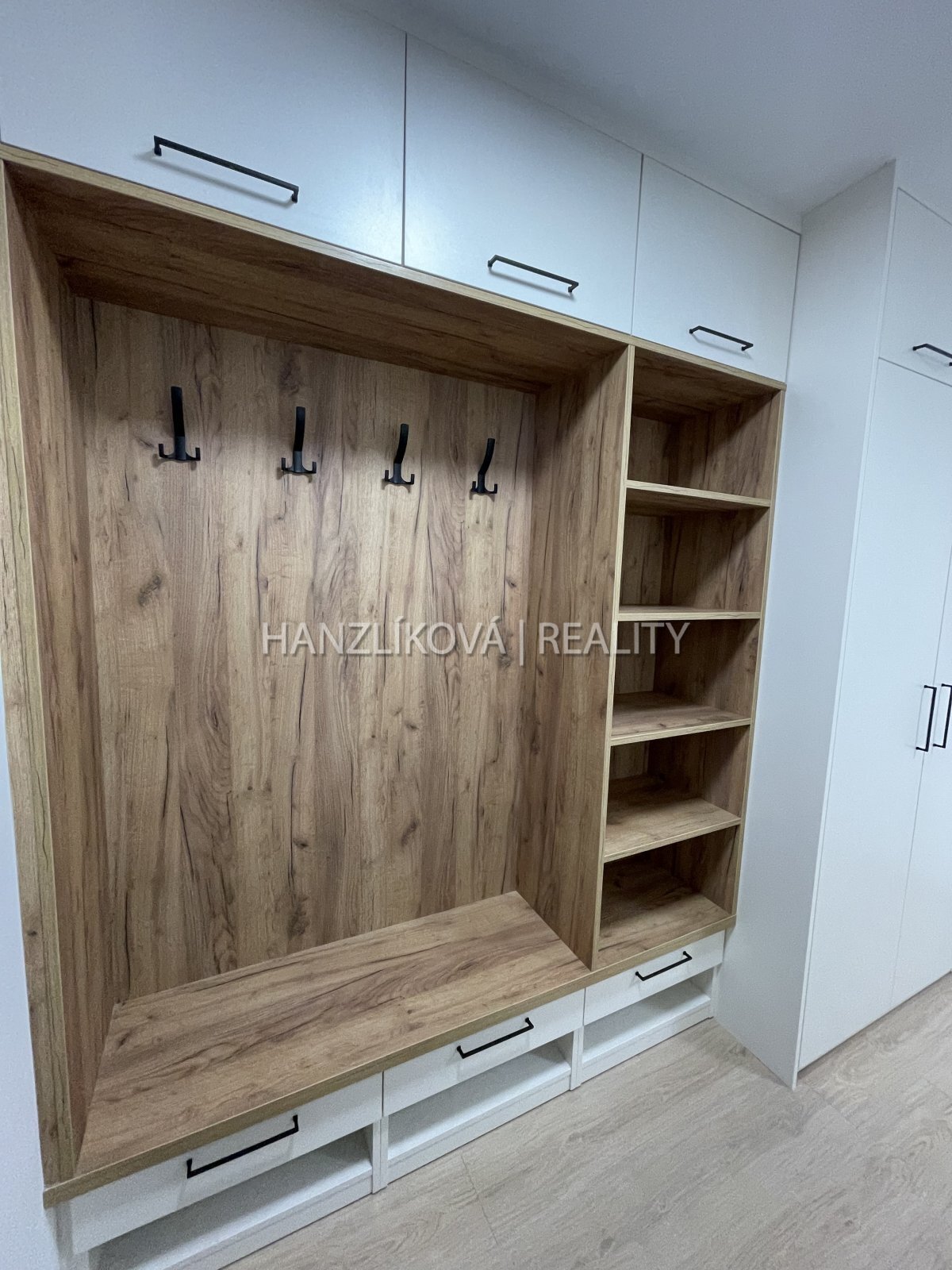 Pronájem bytu 2+kk s terasou, byt A.3.4, terasy Br