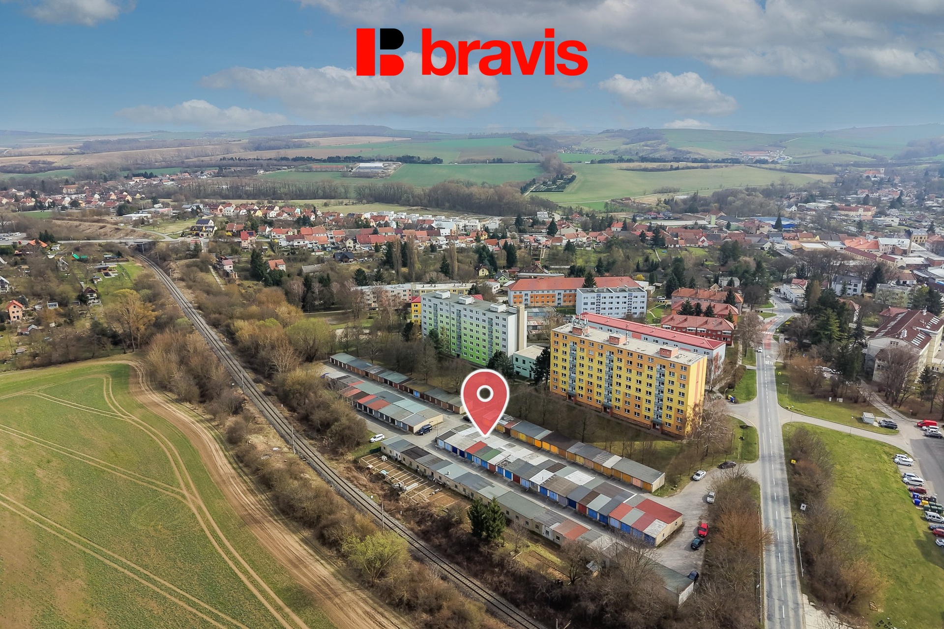 DJI_20260325140319_0099_D_obloha_ozn_garaz_FoceniB
