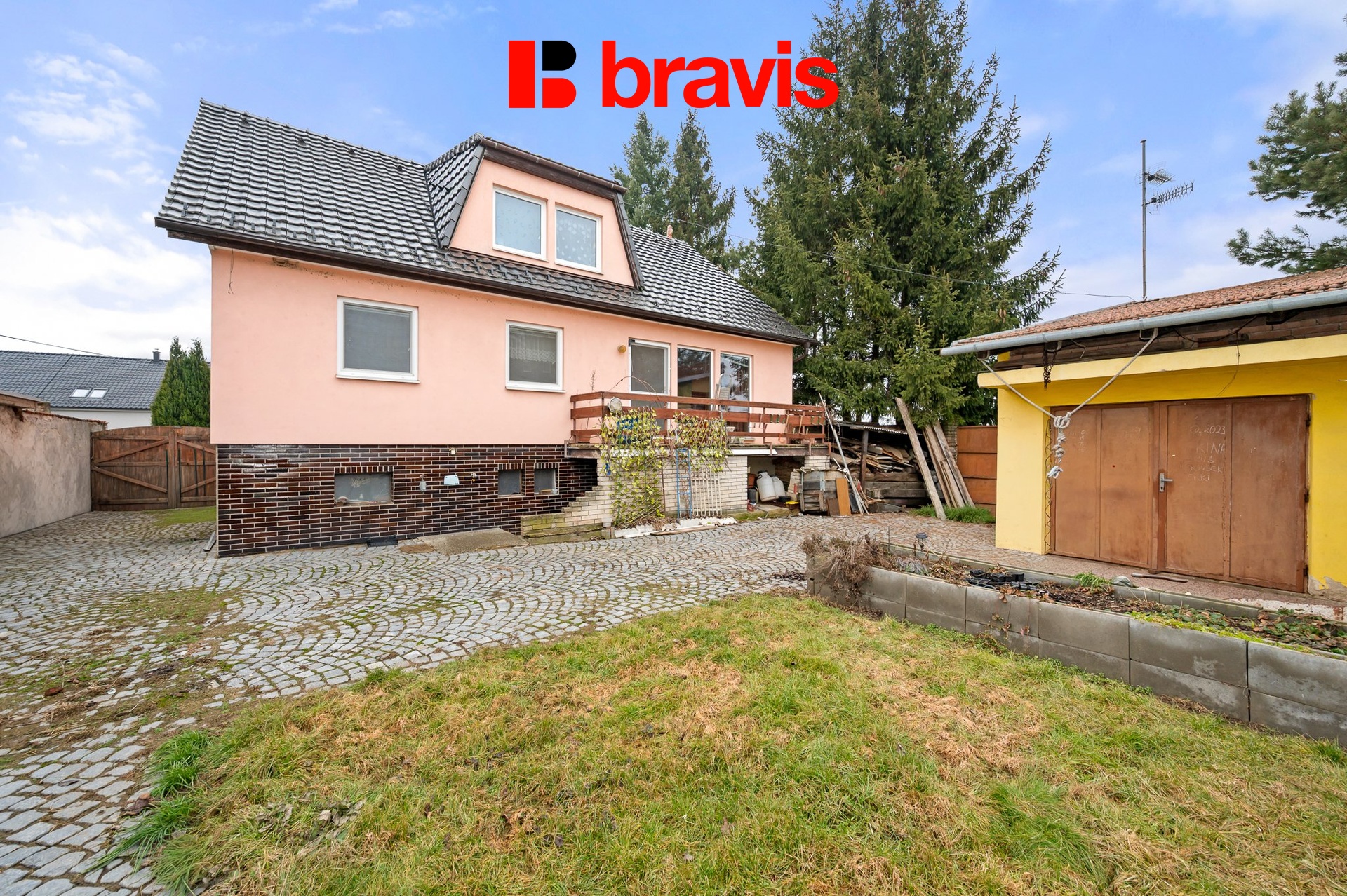 Prodej rodinného domu 102 m² – pohled 2