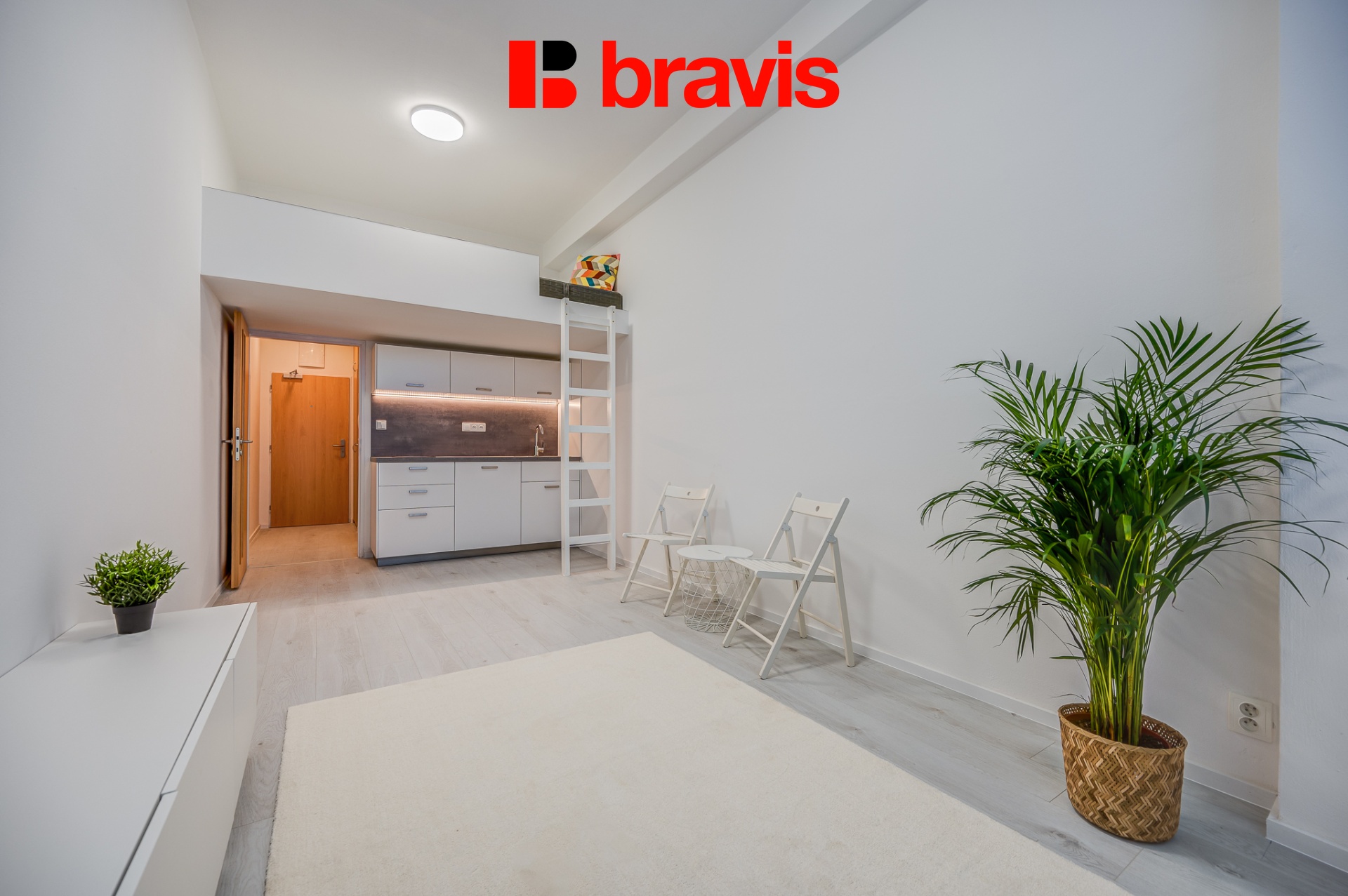 01_DSC_1571_67_68_69_70_FoceniBytu.cz