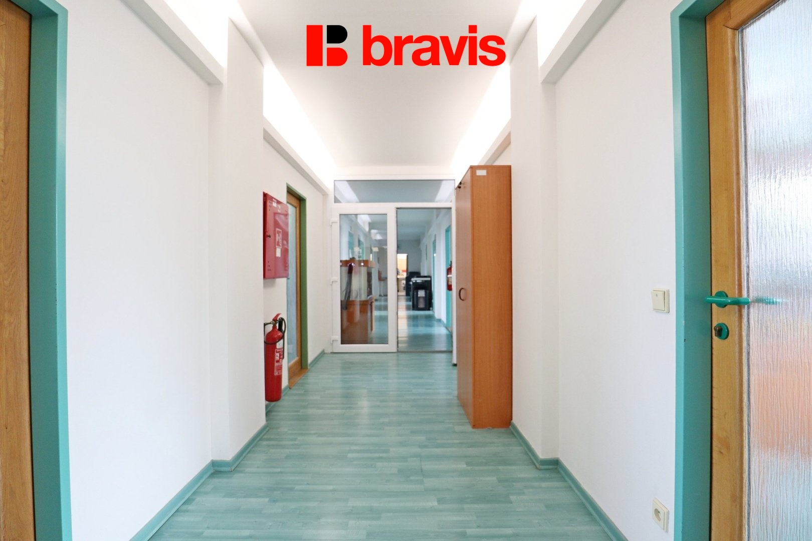 1920x1080wm2504151553-1081f-pronajem-prosvetlenych