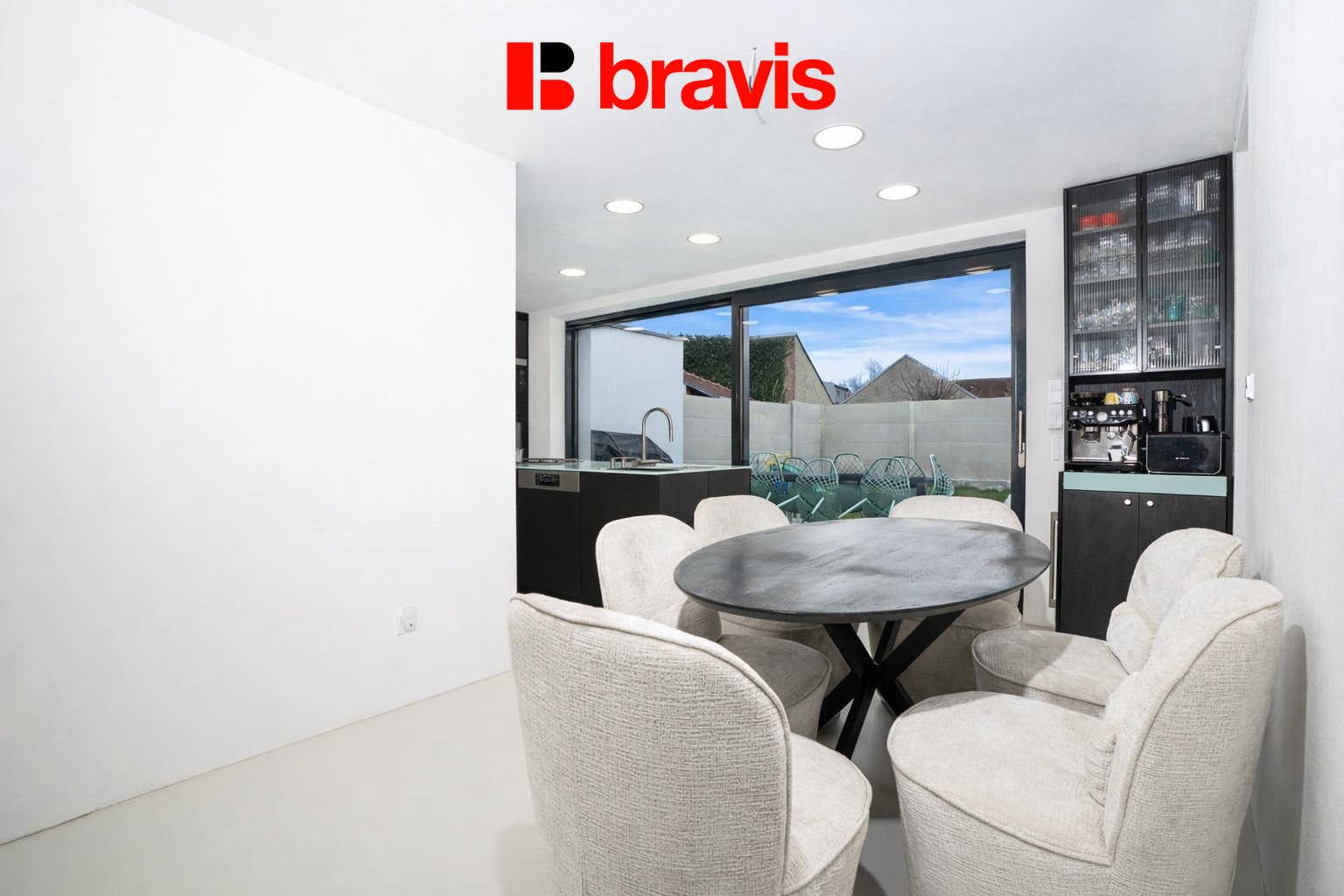 ChatGPT Image 2. 4. 2026 23_25_52