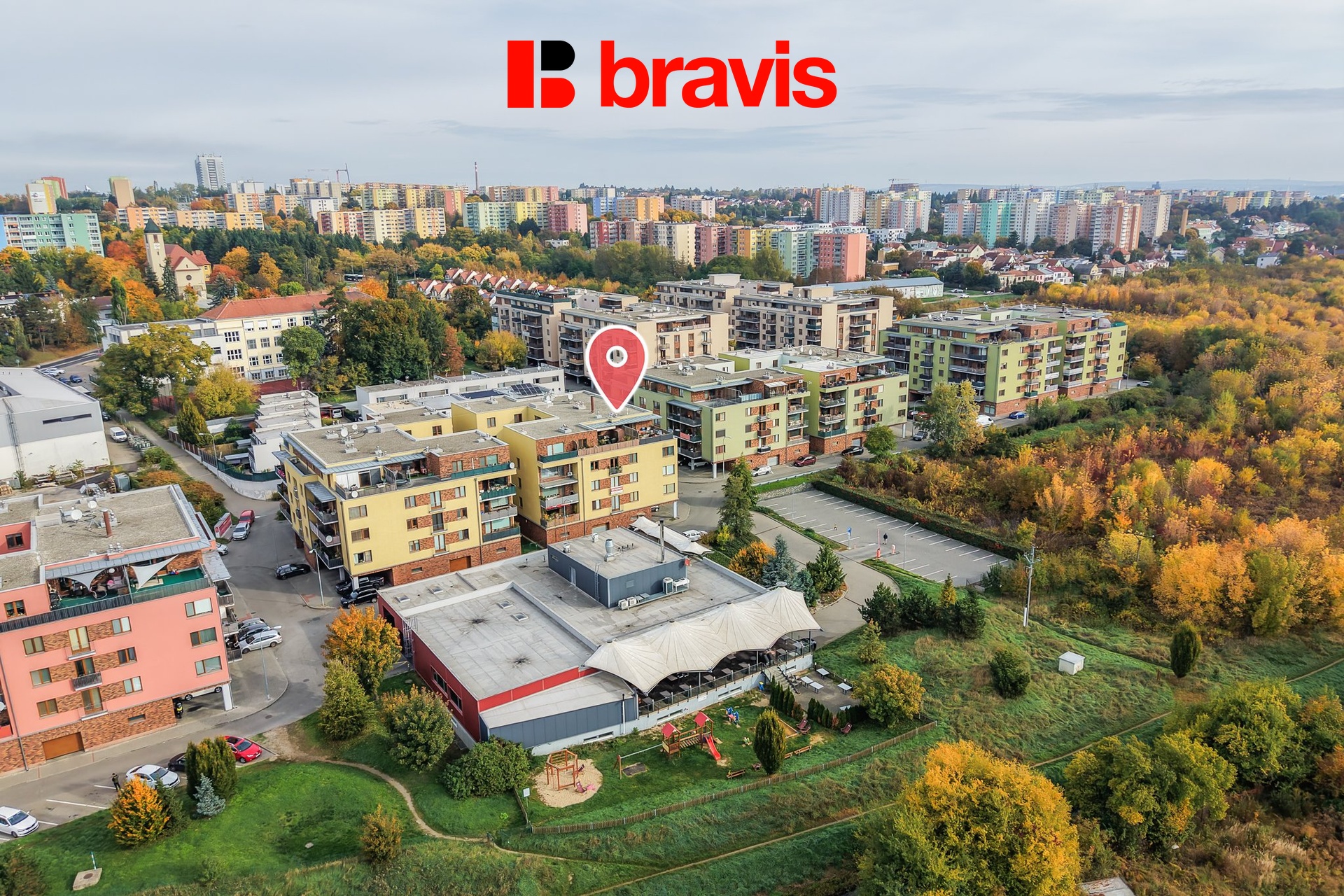 20_DJI_20251014101340_0029_D_ozn_FoceniBytu.cz