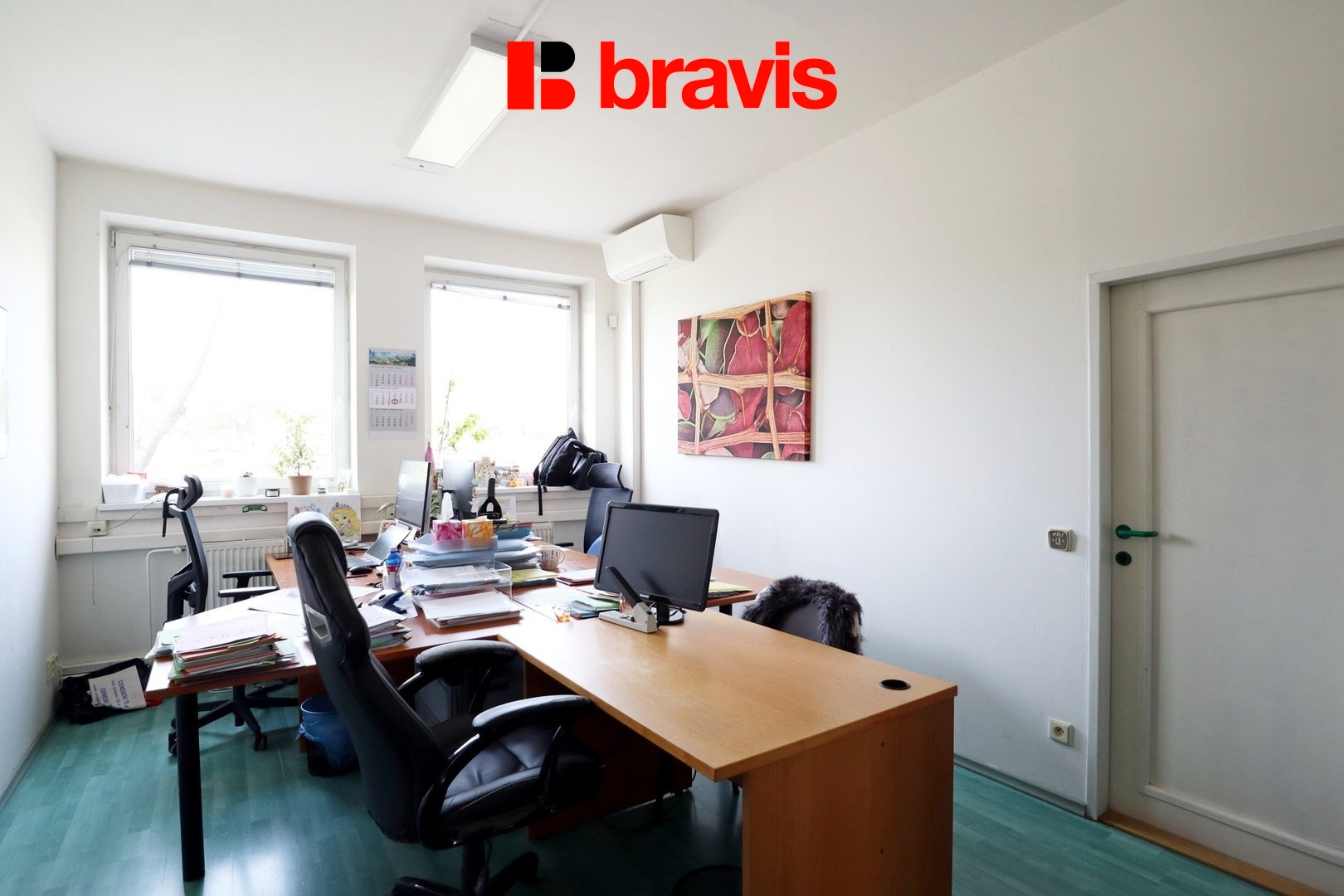 1920x1080wm2504151553-9bb3d-pronajem-prosvetlenych