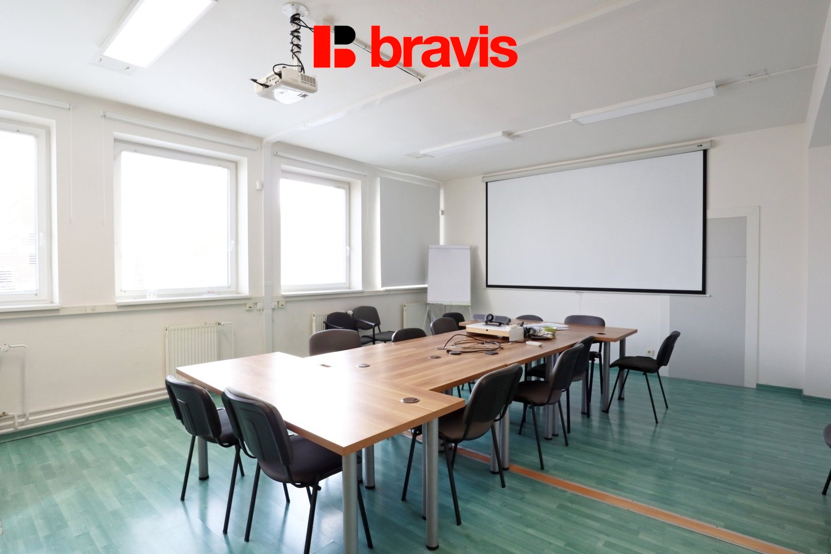 1920x1080wm2504151553-3178c-pronajem-prosvetlenych