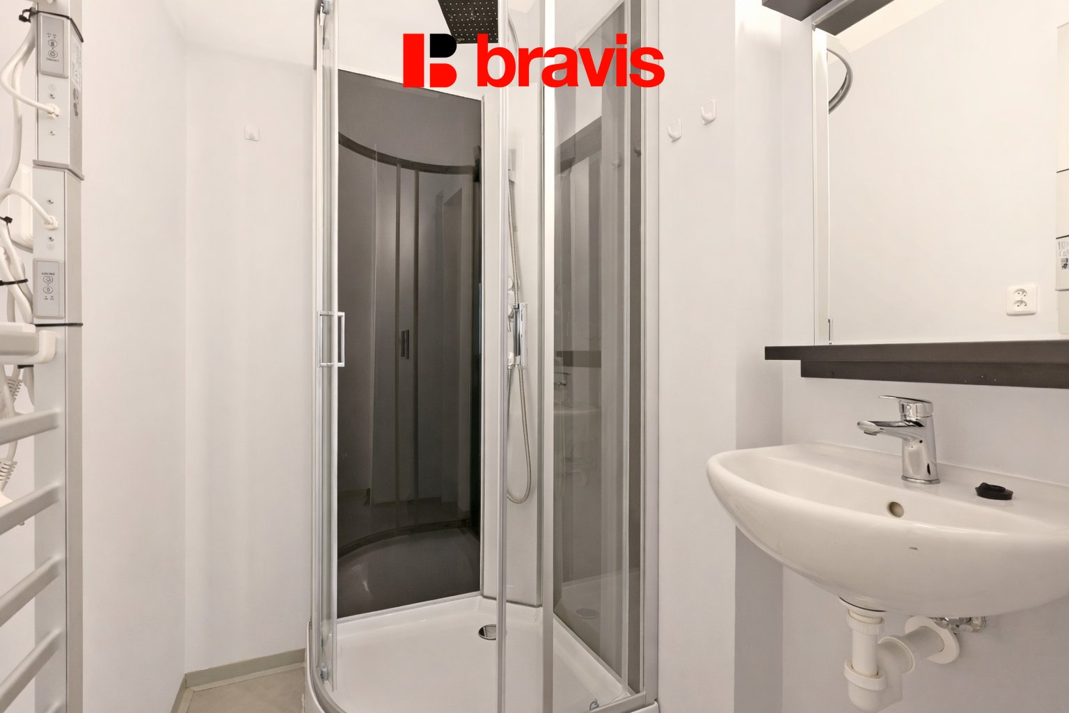 e64ce41e-668a-4546-84e8-50a3aae7c055