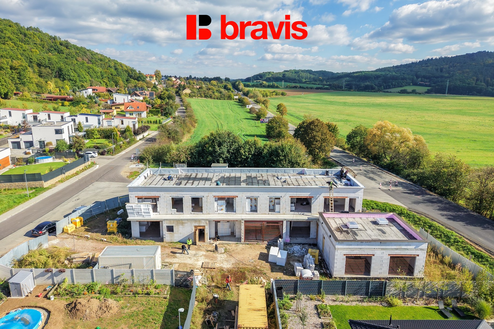 13_DJI_20251002142338_0012_D_FoceniBytu.cz