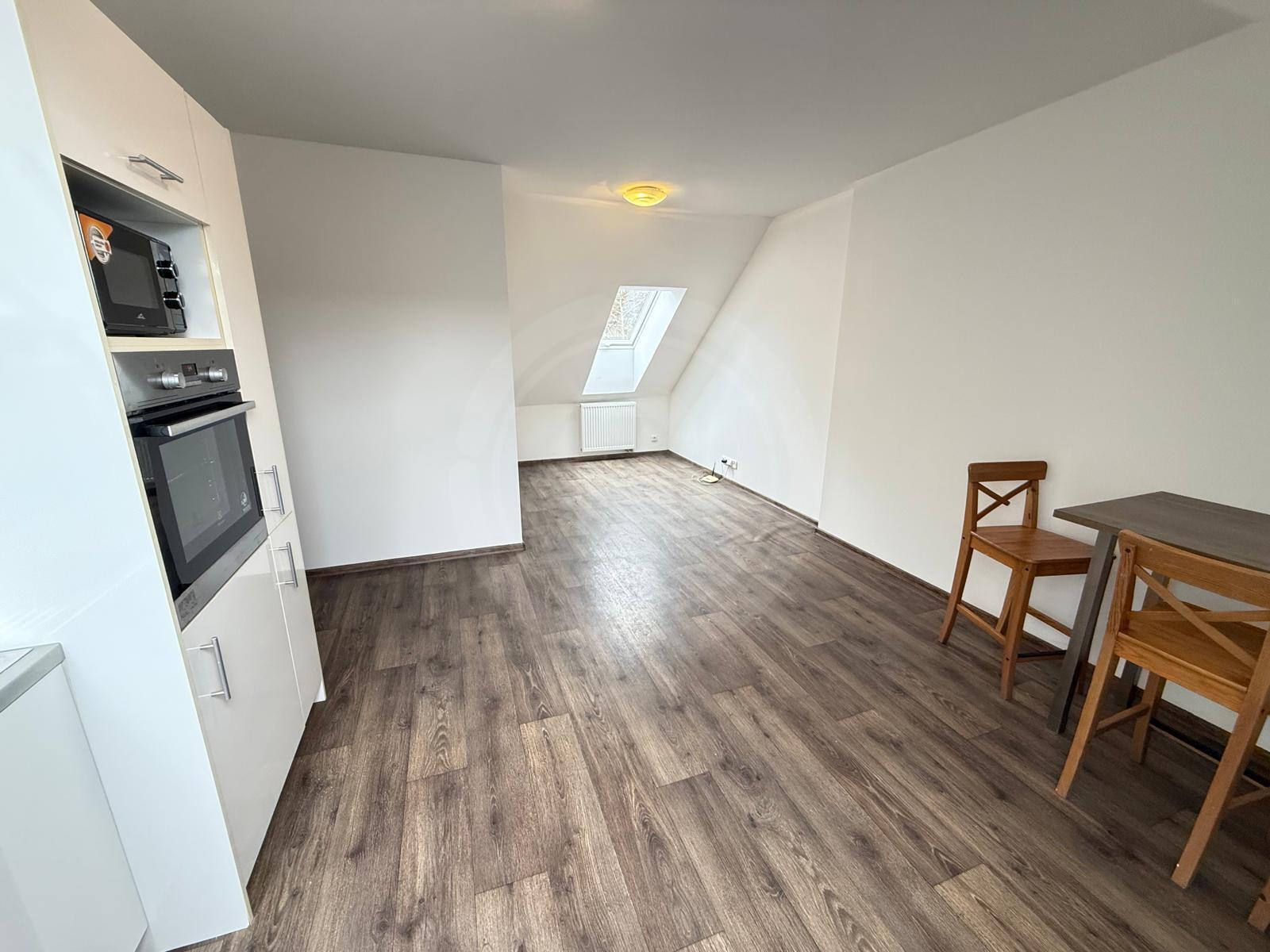 WhatsApp Image 2026-03-31 at 15.20.19 (8).jpeg