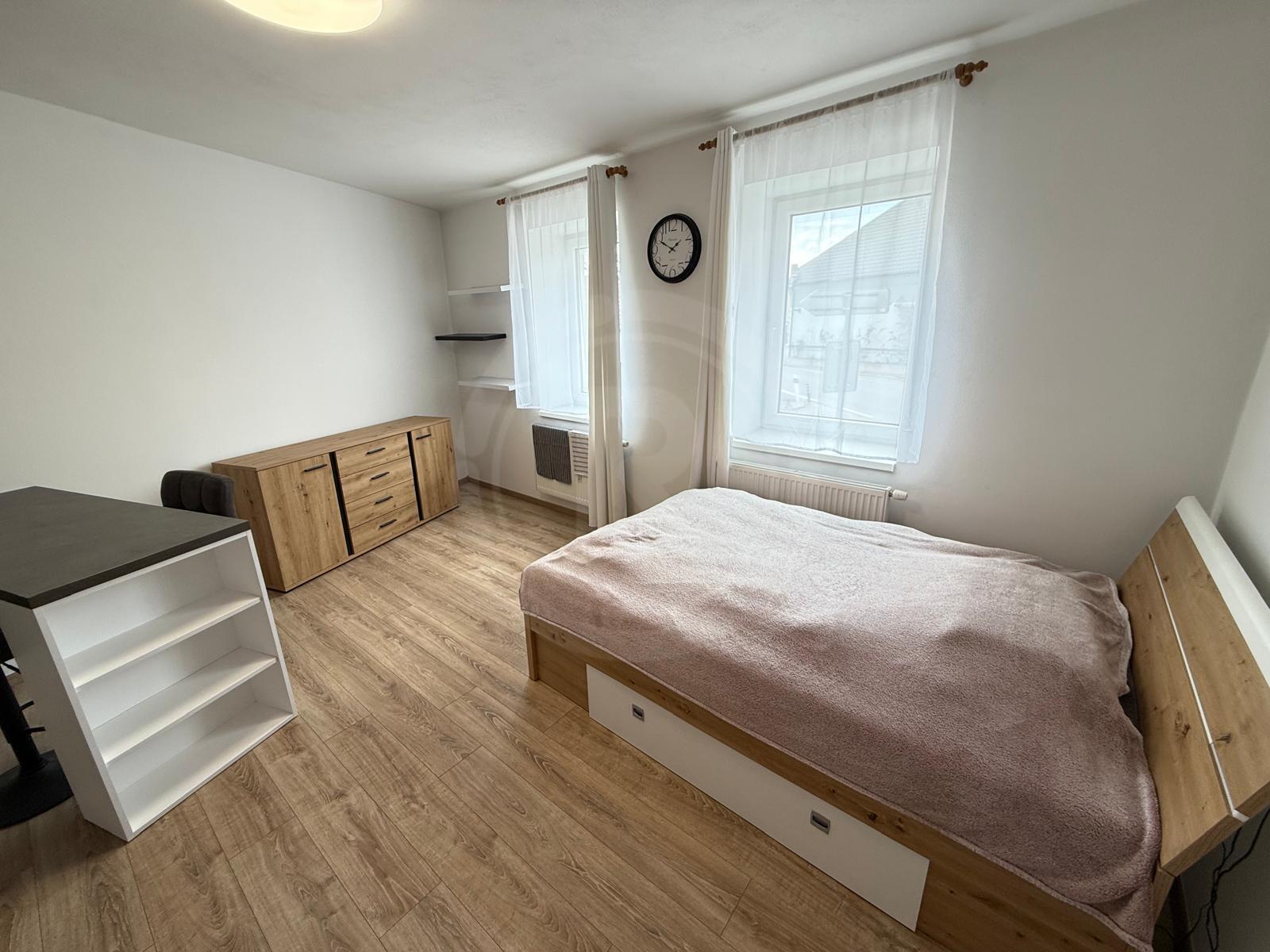 WhatsApp Image 2025-04-10 at 08.56.46 (5).jpeg