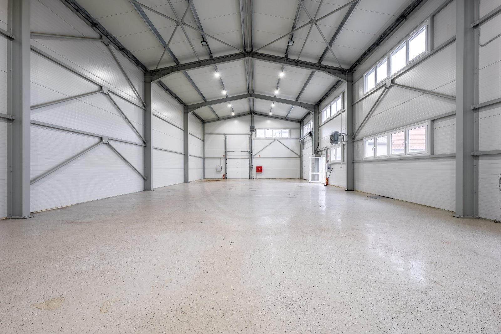 25-10-22 Ledenice Komerční prostor Foto_74.jpg